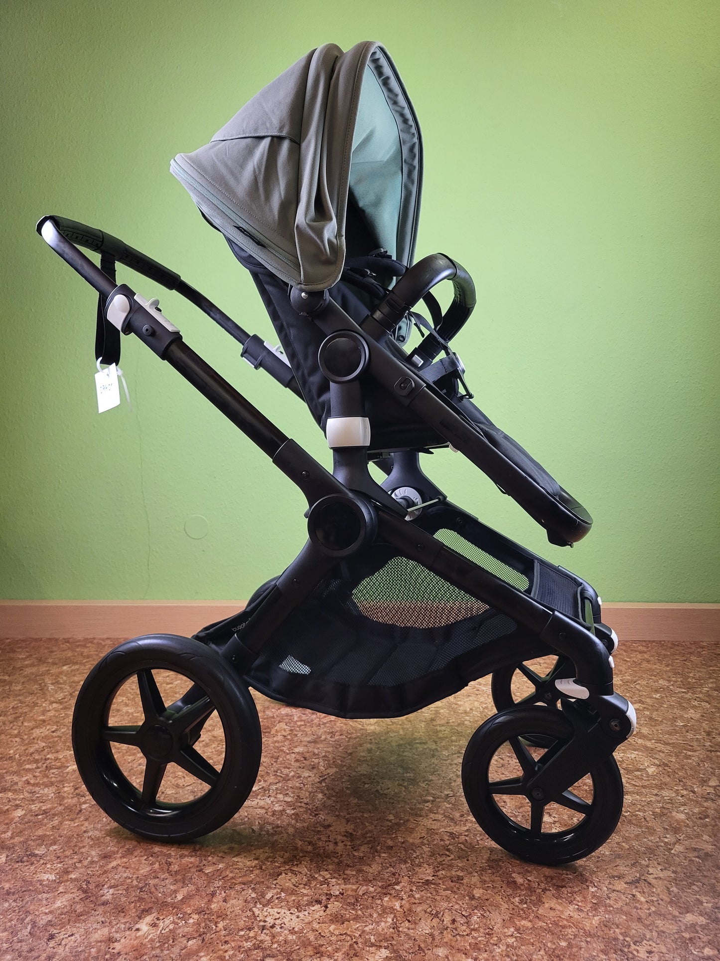 Bugaboo - Fox 3 Kombikinderwagen (sportsitz und Babywanne) - Grün in Gutem Zustand Kinderwagen
