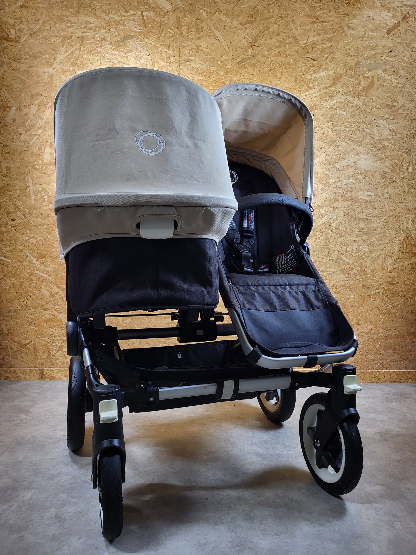 Bugaboo - Donkey Zwillingskinderwagen Geschwisterwagen (2 Sitze / 2 Babywanne) - Weiß in Gutem Zustand / Gut