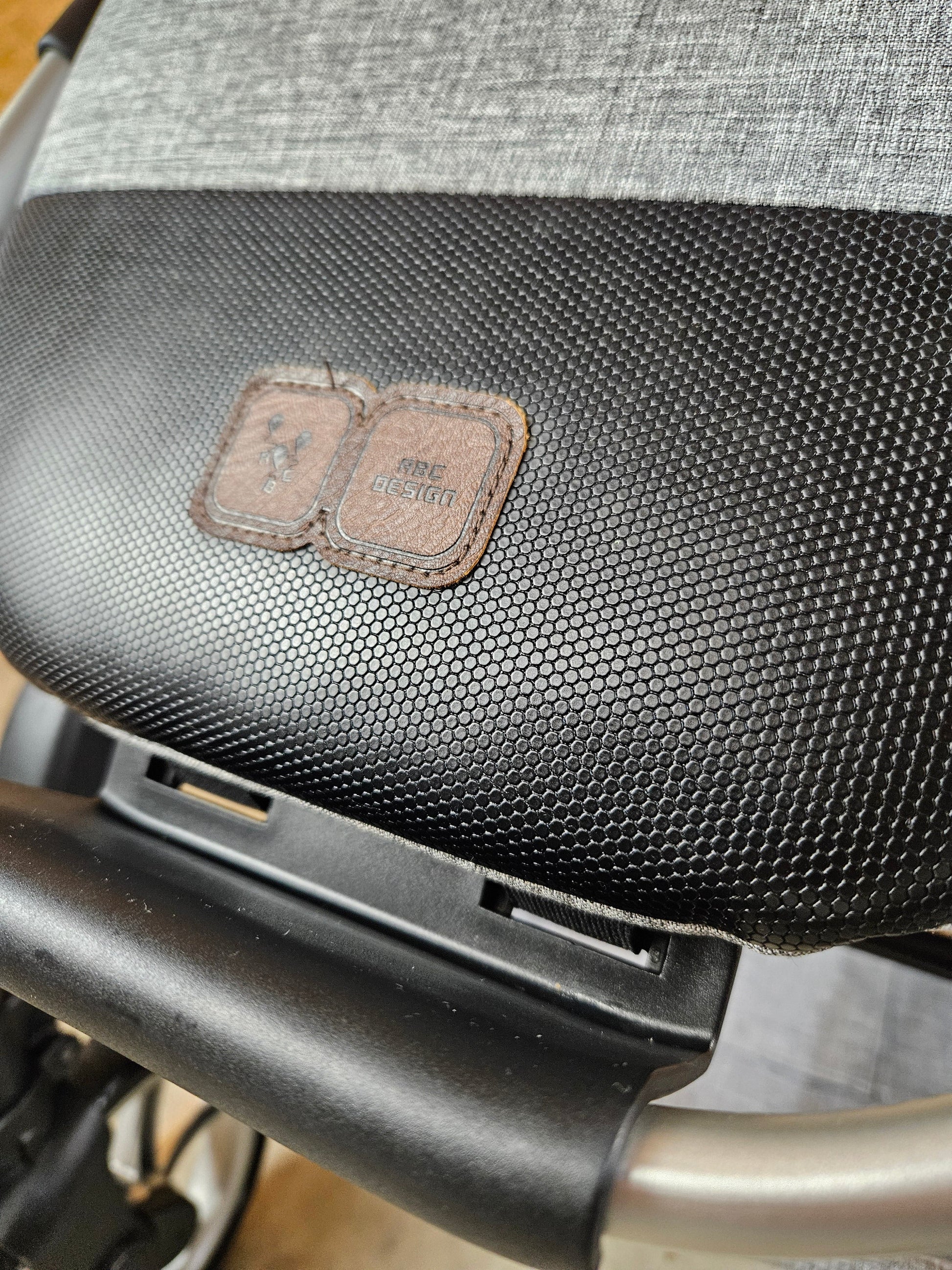 Abc Design - Condor 4 Kombikinderwagen (sportsitz und Babywanne) Inkl. Fußsack Regenschirm U.v.m. - Grau in Gutem