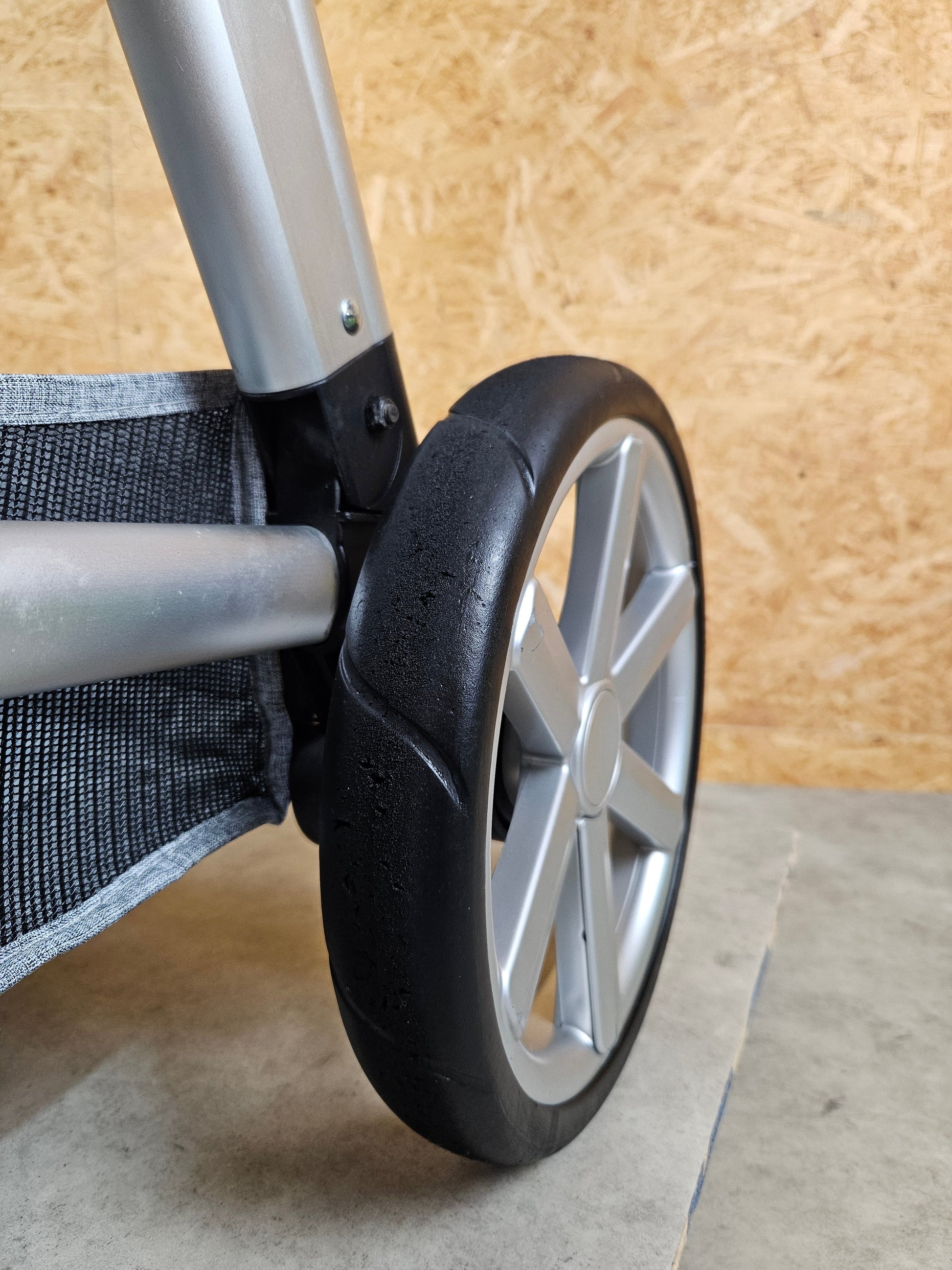 Abc Design - Condor 4 Kombikinderwagen (sportsitz und Babywanne) Inkl. Fußsack Regenschirm U.v.m. - Grau in Gutem