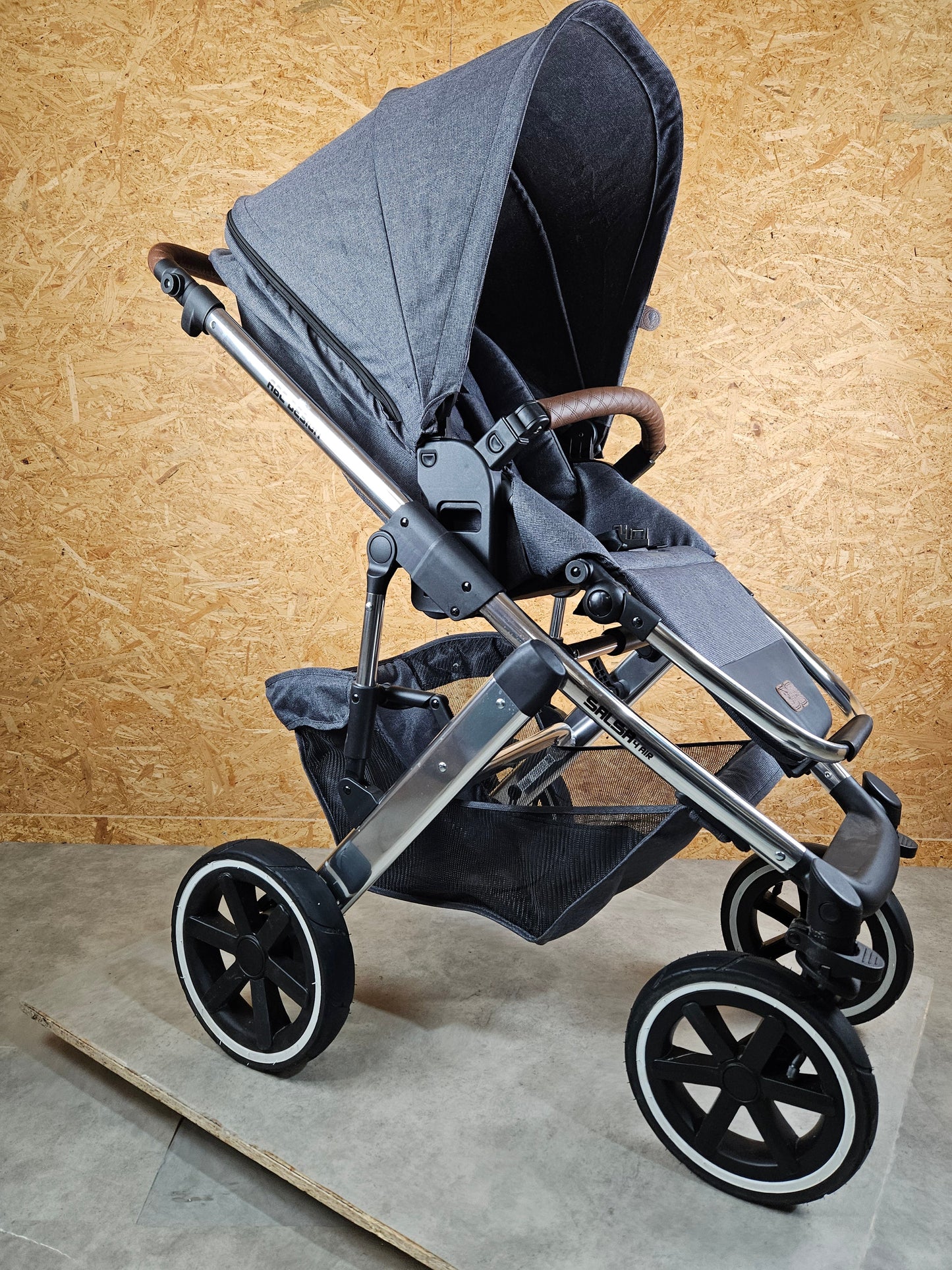 Salsa 4 Air Diamond Edition - Kinderwagen (sportsitz) - Asphalt - in sehr Gutem Zustand Grau / sehr Gut 2