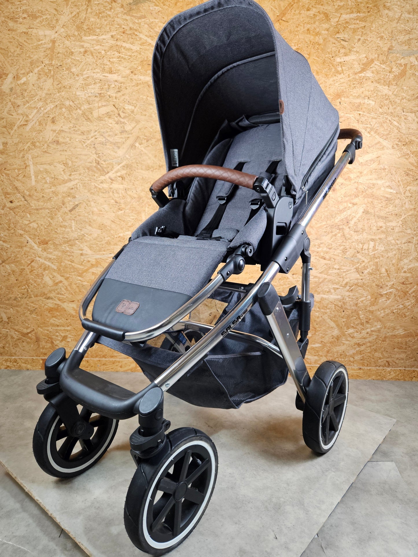 Salsa 4 Air Diamond Edition - Kinderwagen (sportsitz) - Asphalt - in sehr Gutem Zustand Grau / sehr Gut