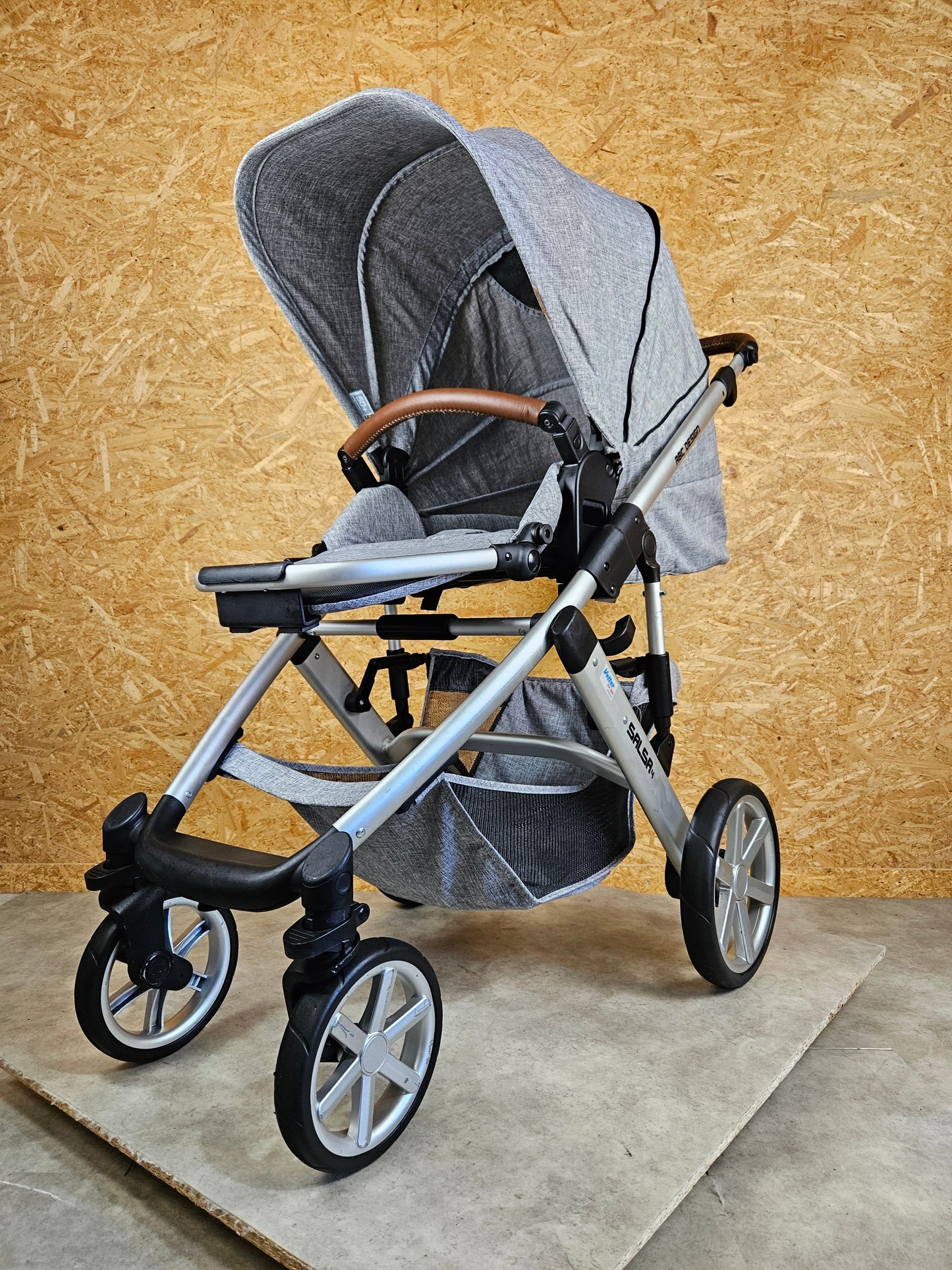 ABC Design - Salsa 4 Kombikinderwagen (Sportsitz und Liegewanne) mit Fußsack - Grau in gutem Zustand