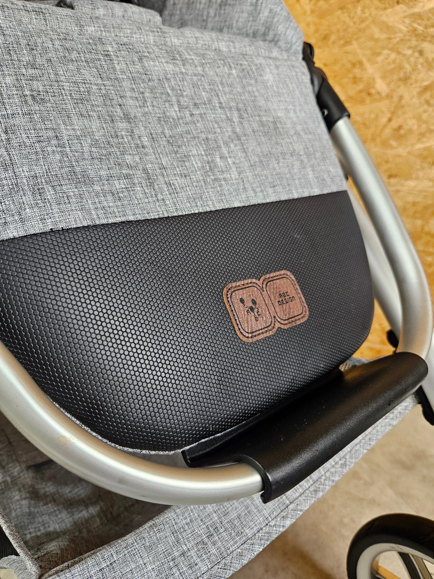 ABC Design - Salsa 4 Kombikinderwagen (Sportsitz und Liegewanne) mit Fußsack - Grau in gutem Zustand
