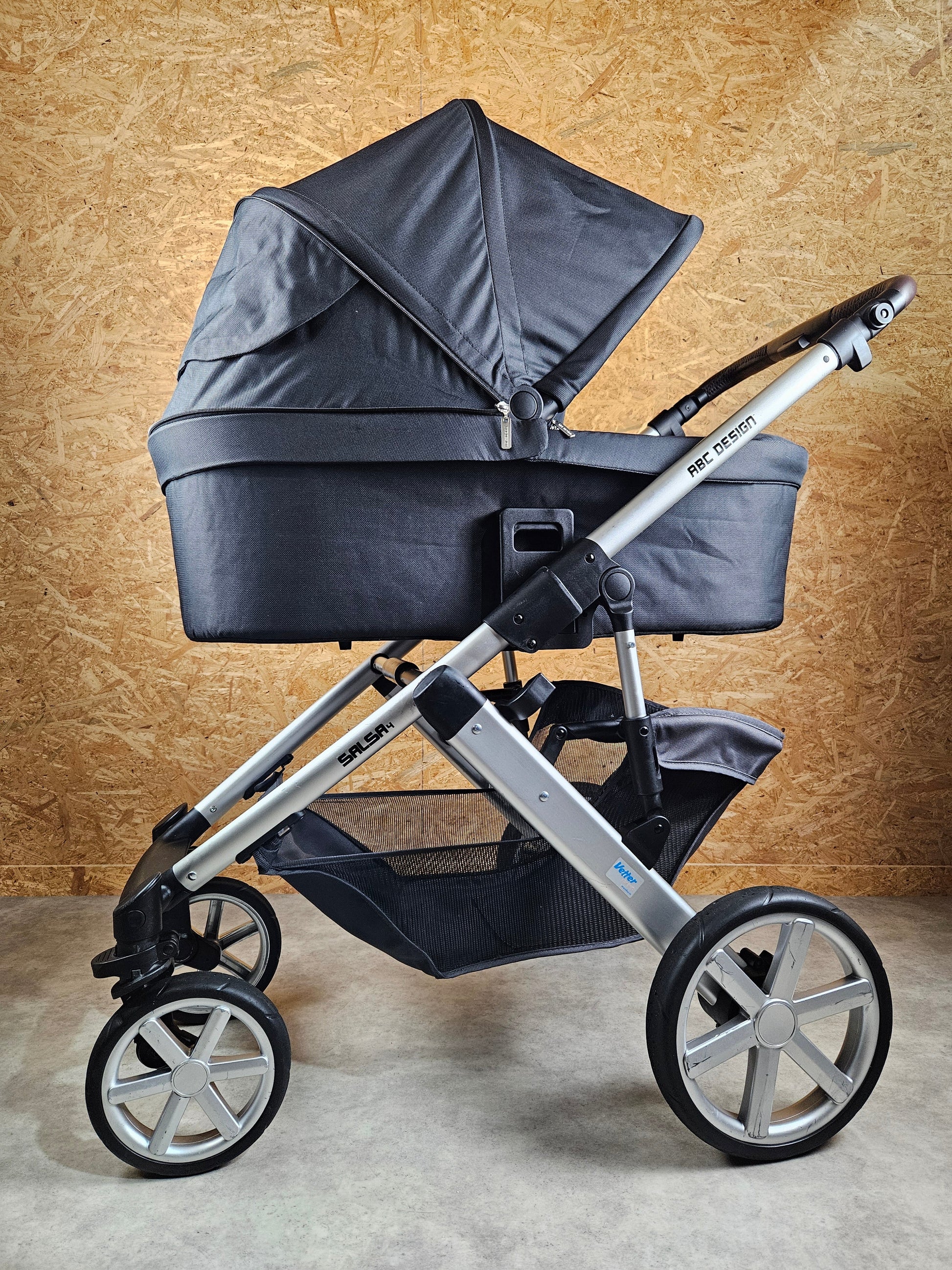 Abc Design - Salsa 4 Kombikinderwagen (sportsiz und Babywanne) - Schwarz in Gutem Zustand Kinderwagen 16