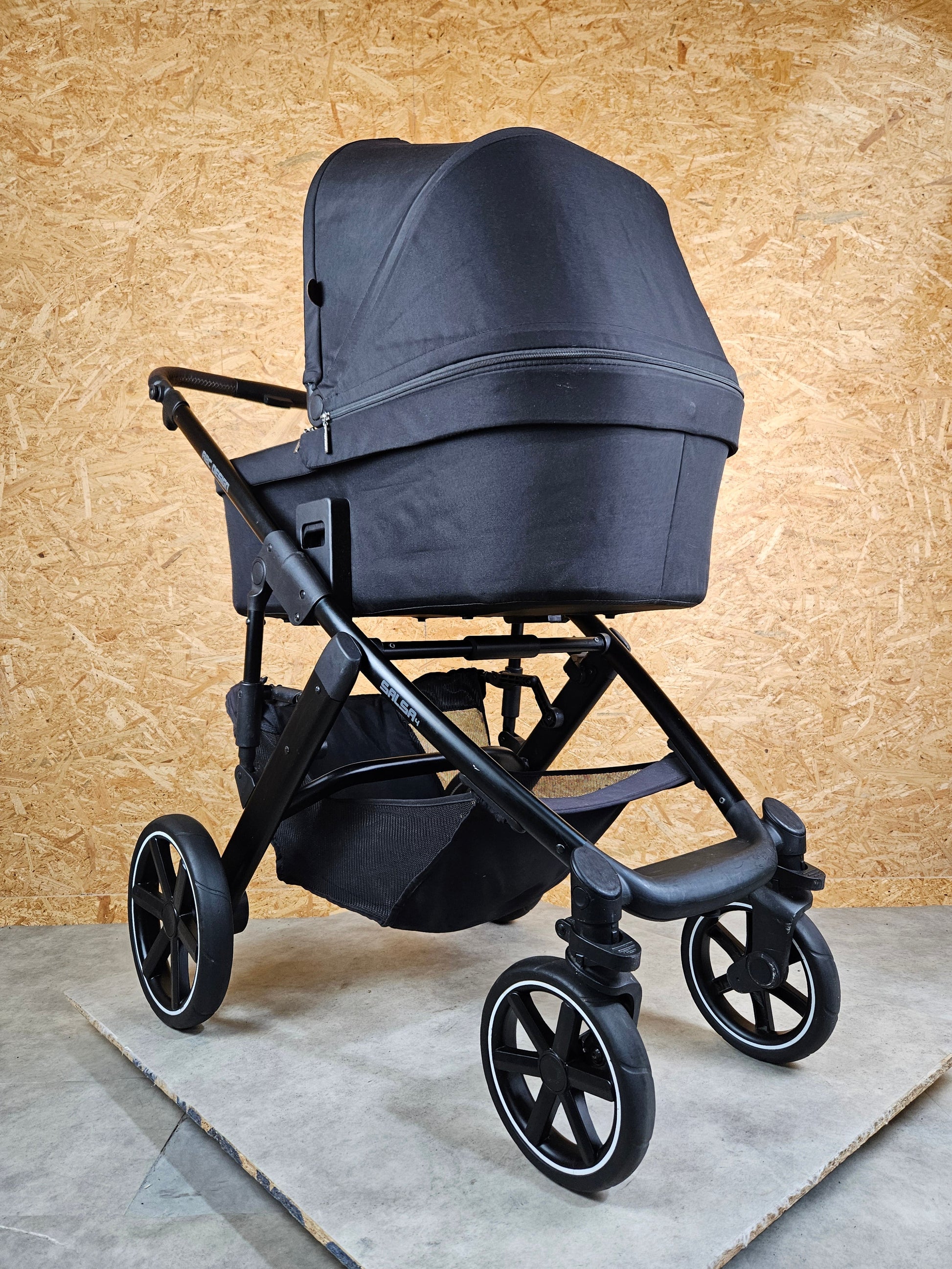 Abc Design - Salsa 4 Kombikinderwagen (sportsiz und Babywanne) Inkl. Fußsack Zubehör - Schwarz in Gutem Zustand