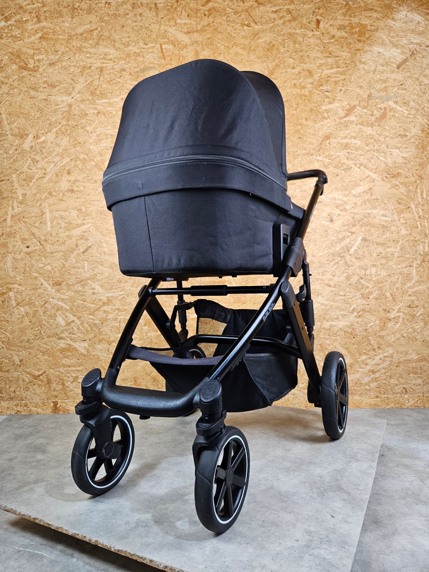 ABC Design - Salsa 4 Kombikinderwagen (Sportsiz und Babywanne) inkl. Fußsack und Zubehör - Schwarz in gutem Zustand