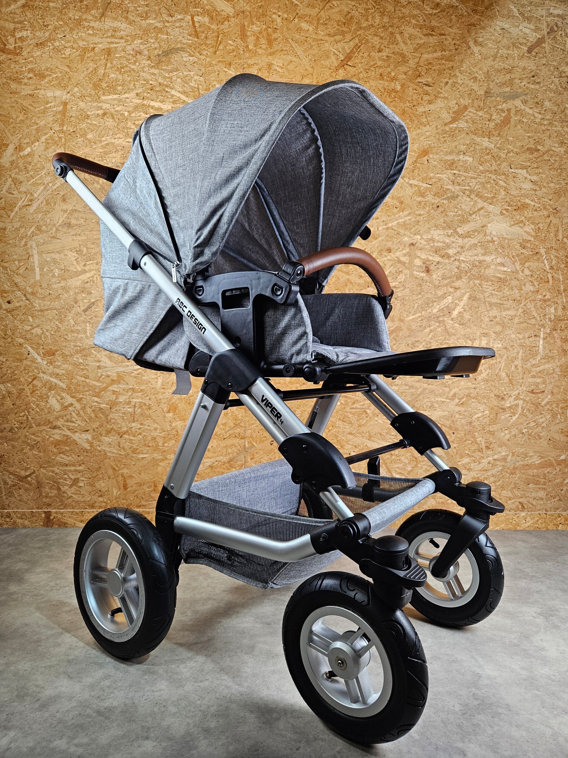 Abc Design - Viper 4 Kombikinderwagen (sportsitz und Liegewanne) - Grau in Gutem Zustand Kinderwagen