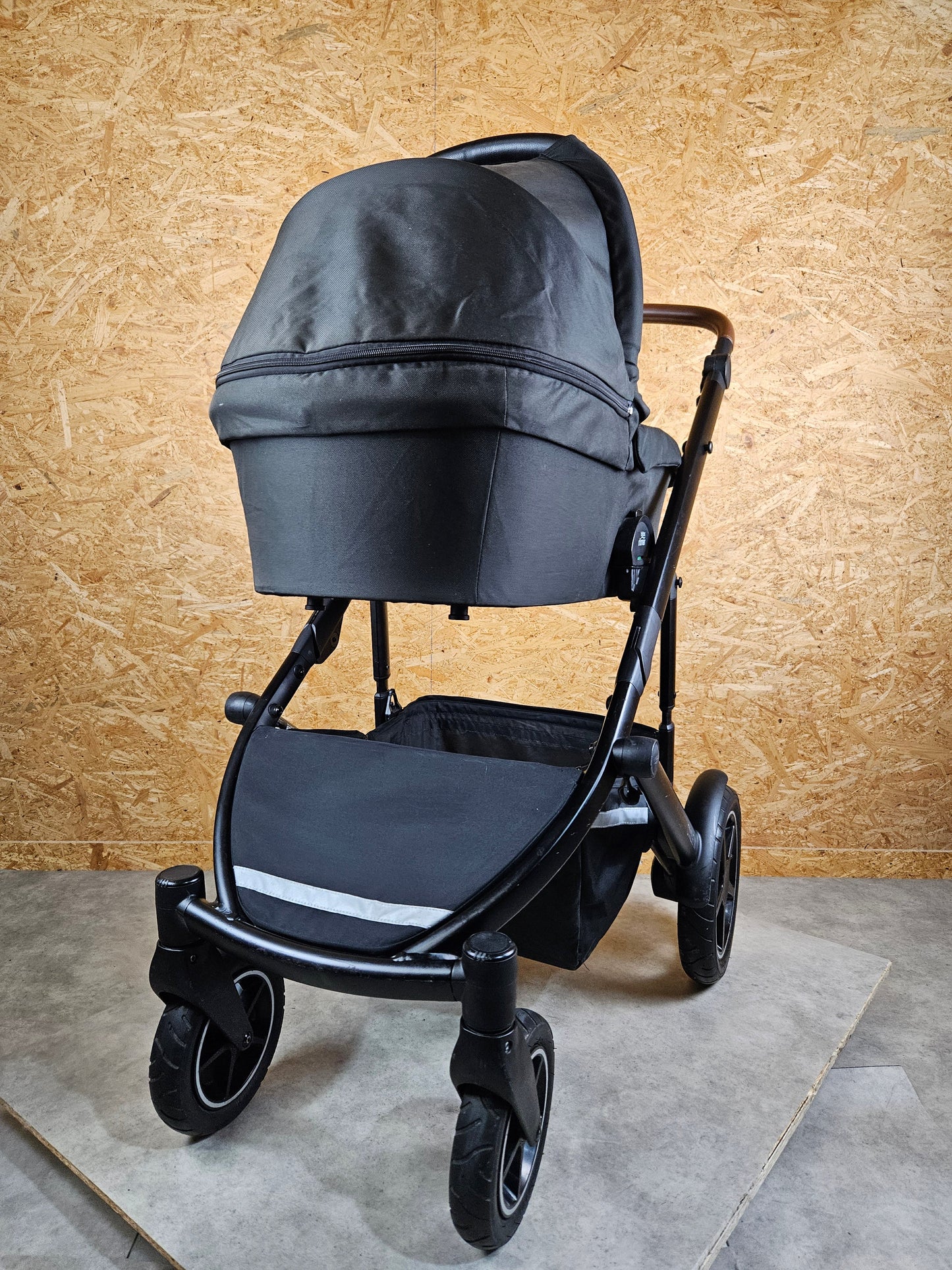 Britax Römer - Duo Smile Iii - Kombikinderwagen (sportsitz und Babywanne) - Schwarz in Gutem Zustand Kinderwagen 22