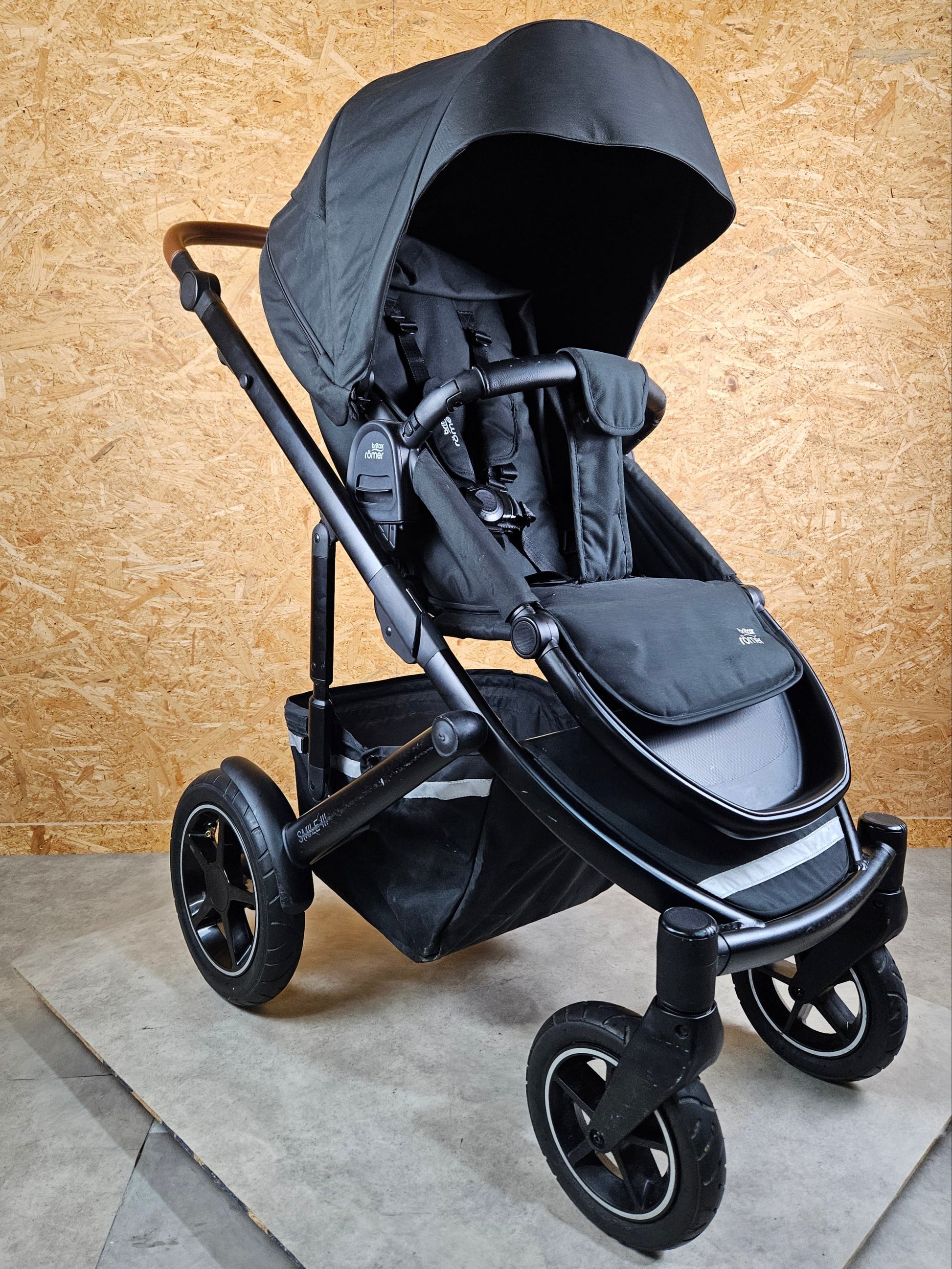Britax Römer - Duo Smile Iii - Kombikinderwagen (sportsitz und Babywanne) - Schwarz in Gutem Zustand Kinderwagen 3