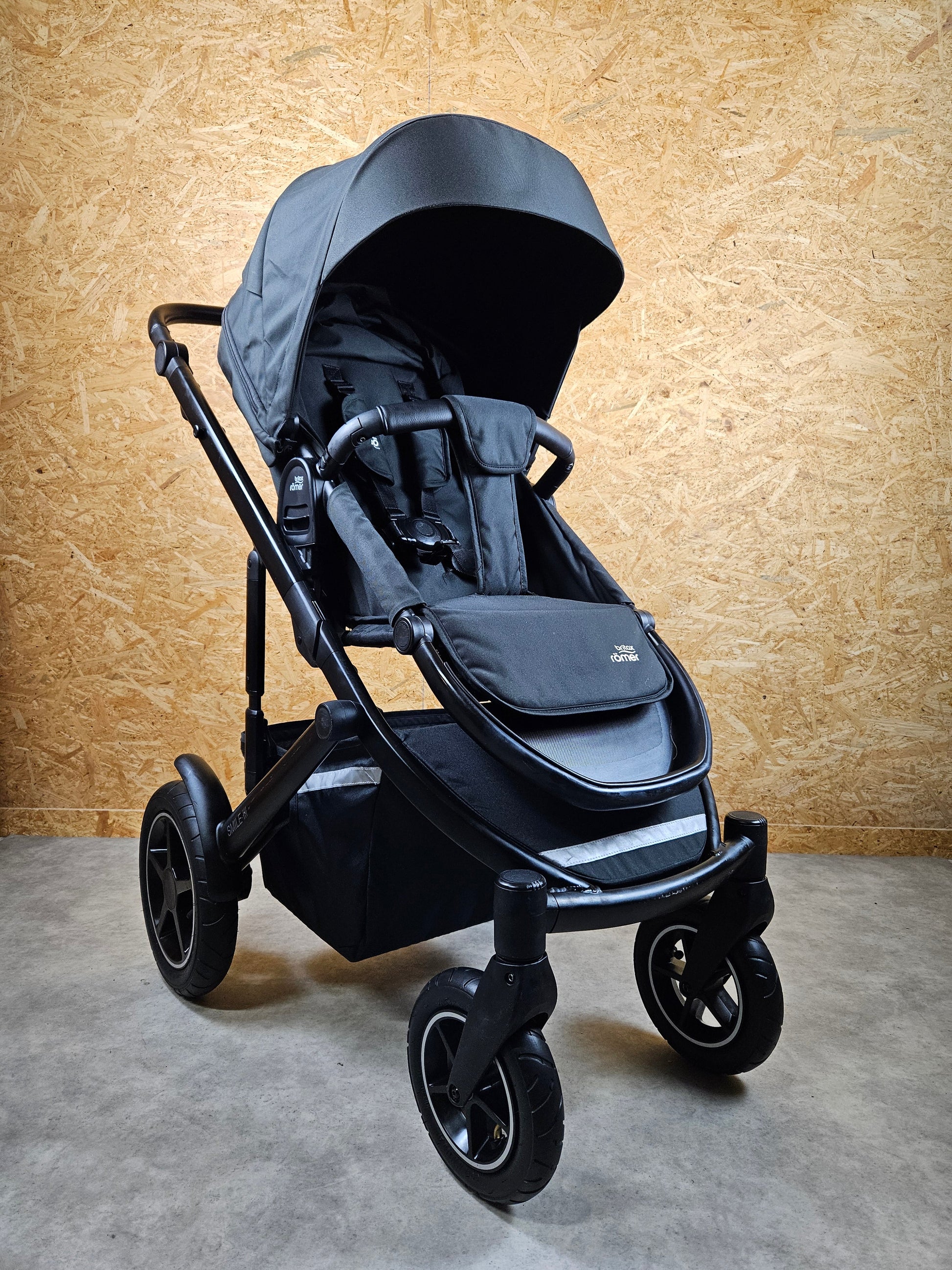 Britax Römer - Smile Iii - Kinderwagen (sportsitz) - Schwarz in Gutem Zustand / Gut 2