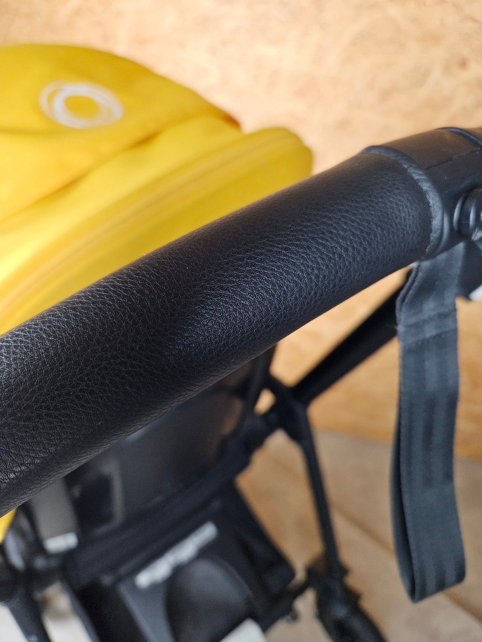 Bugaboo Bee 6 Buggy + Babywanne - Gelb - in Gutem Zustand Kinderwagen 10