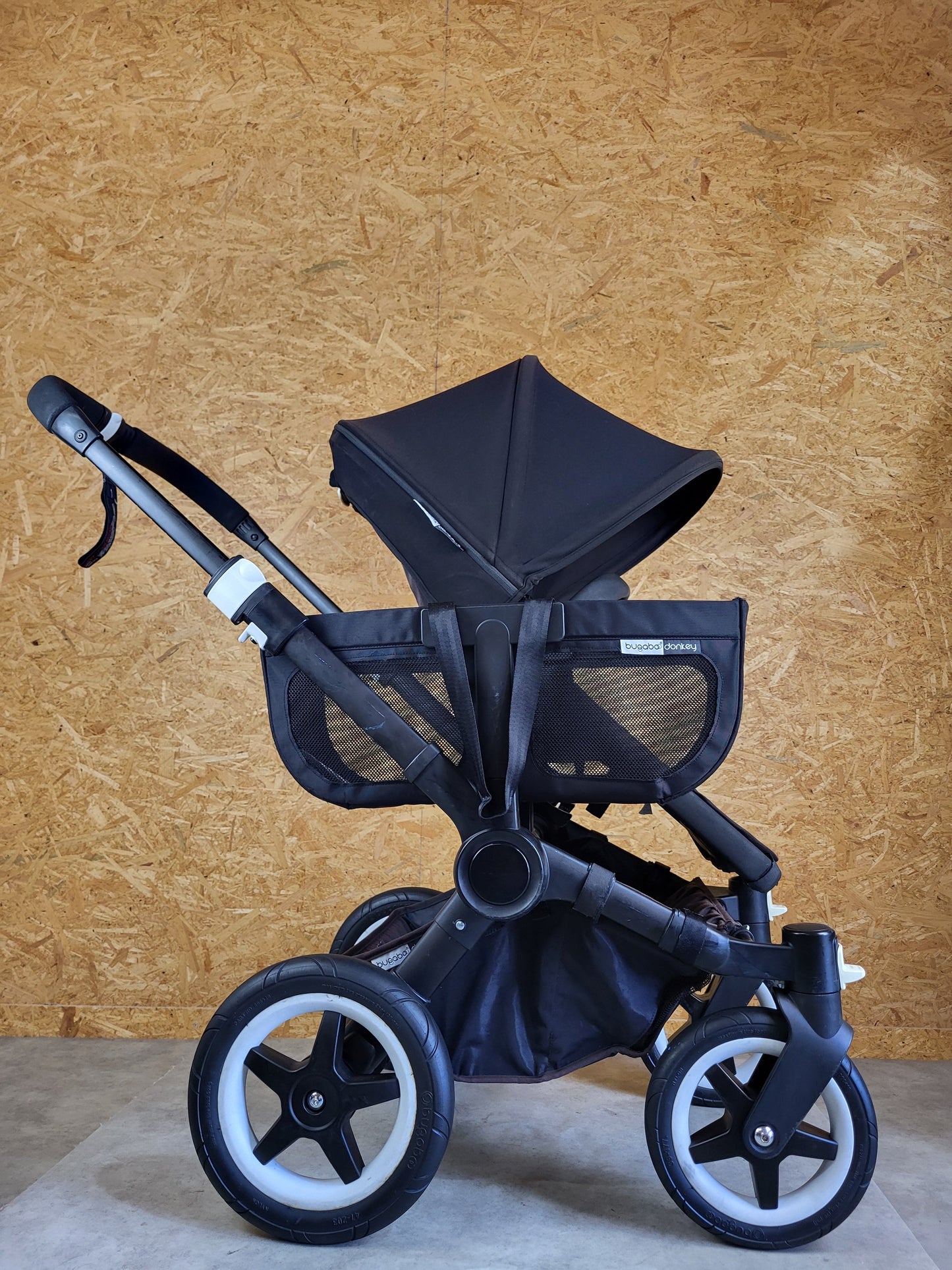 Bugaboo - Donkey 2 Duo Kinderwagen (1 Liegewanne / 2 Sportsitze) inkl. seitliche Gepäcktasche - Schwarz - in gutem Zustand