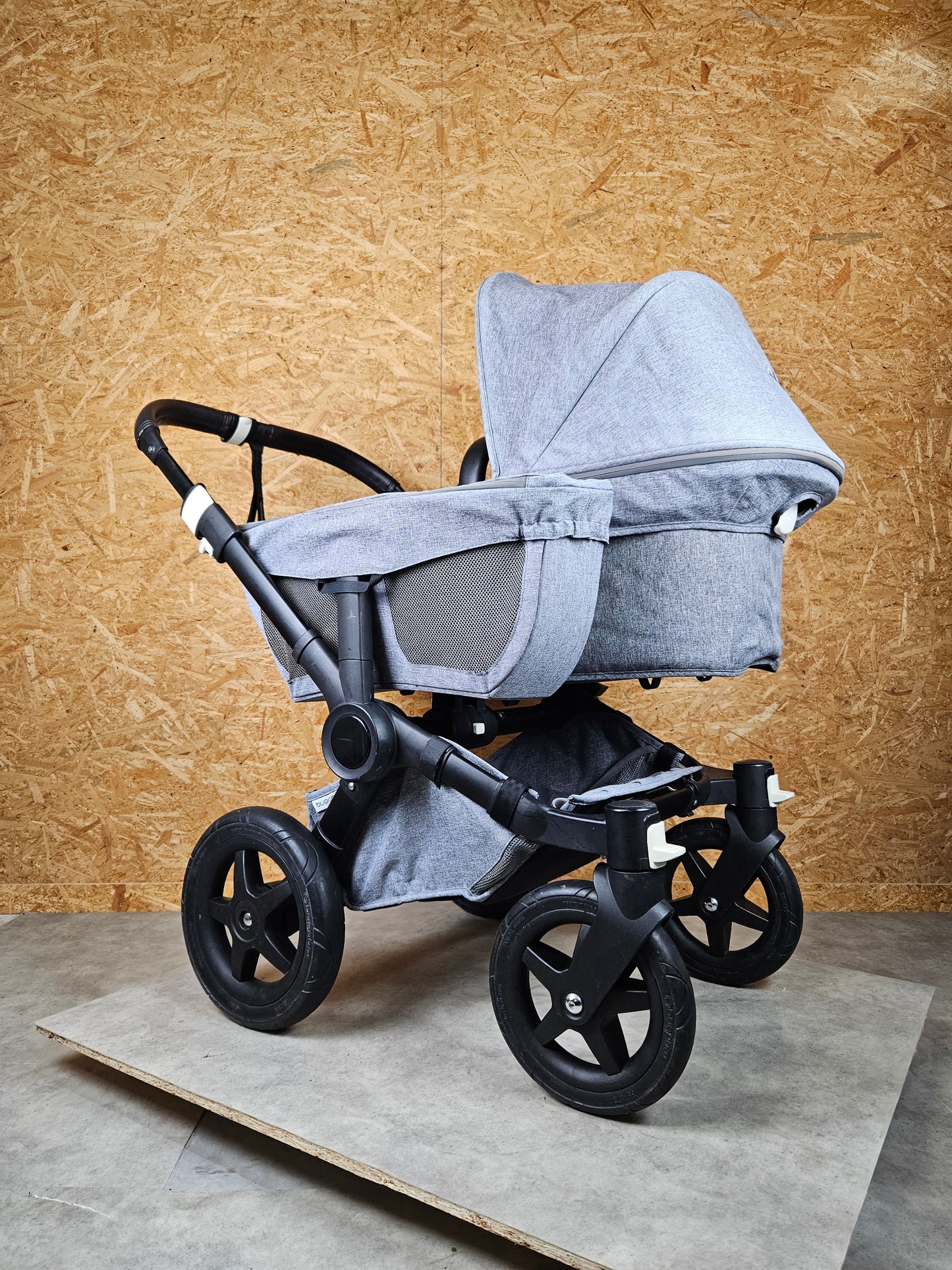 Bugaboo - Donkey 2 Mono Geschwisterwagen (sportsitz und Liegewanne) Inkl. Seitliche Gepäcktasche - Grau - in Gutem