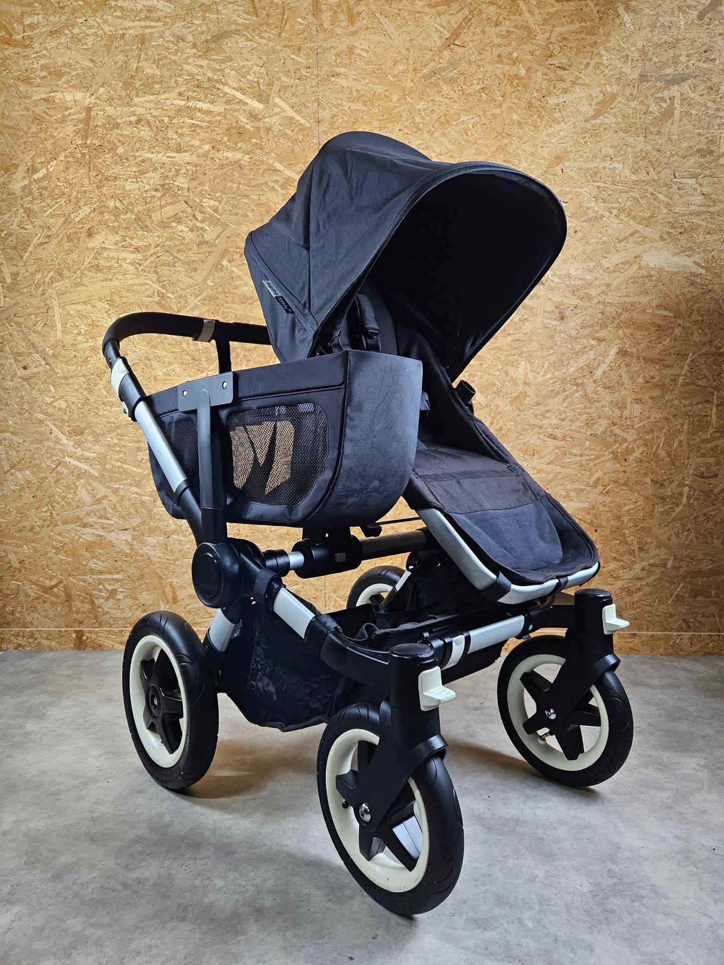 Bugaboo - Donkey 3 Duo (sportsitz und Liegewanne) Schwarz Inkl. Seitliche Gepäcktasche in Gutem Zustand Kinderwagen 2