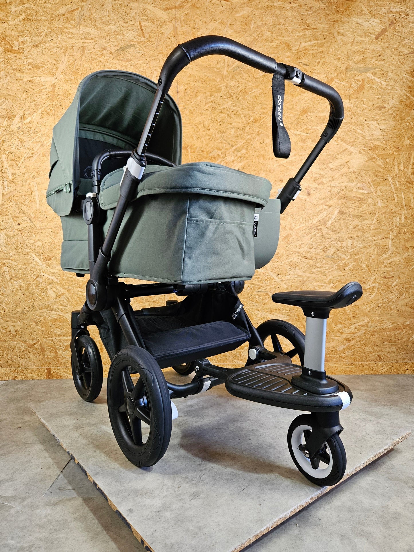 Bugaboo - Donkey 5 Mono (1 Sportsitz / 1 Babywanne inkl. Mitfahrbrett, Sonnendach Bee Breezi und Regenschutz) - Grün in sehr gutem Zustand