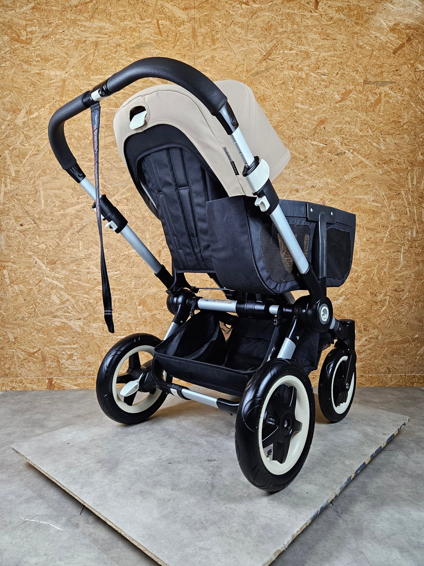 Bugaboo - Donkey Duo Kinderwagen (1 Liegewanne / 2 Sportsitze) inkl. seitliche Gepäcktasche - Ivory - in gutem Zustand