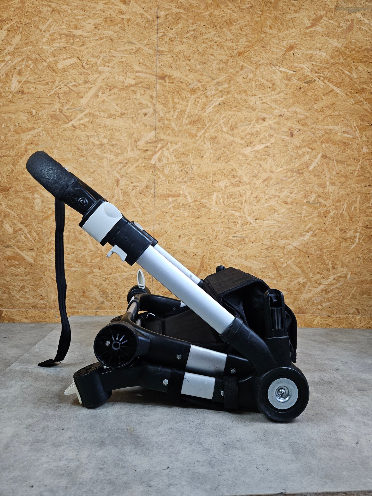 Bugaboo - Donkey Duo Kinderwagen (1 Liegewanne / 2 Sportsitze) Inkl. Seitliche GepÀcktasche - Ivory - in Gutem Zustand