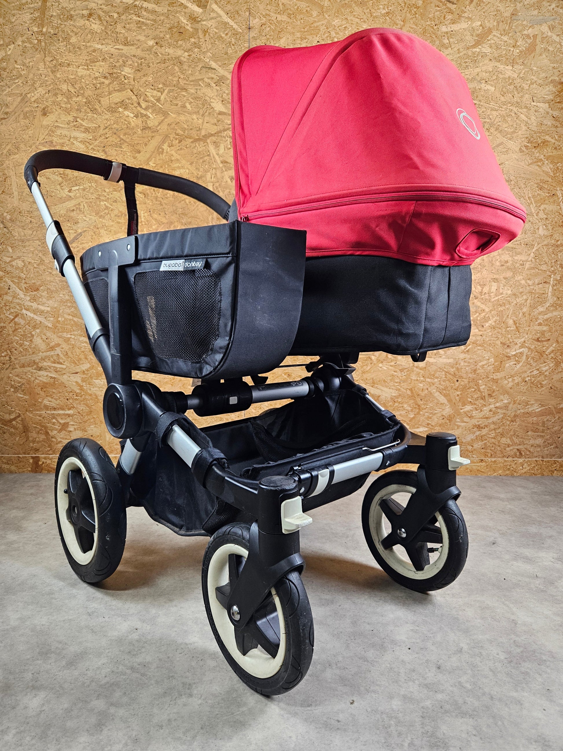 Bugaboo - Donkey Geschwister Kinderwagen (1 Liegewanne / 1 Sportsitz) Inkl. Seitliche GepƤcktasche - Schwarz Rot