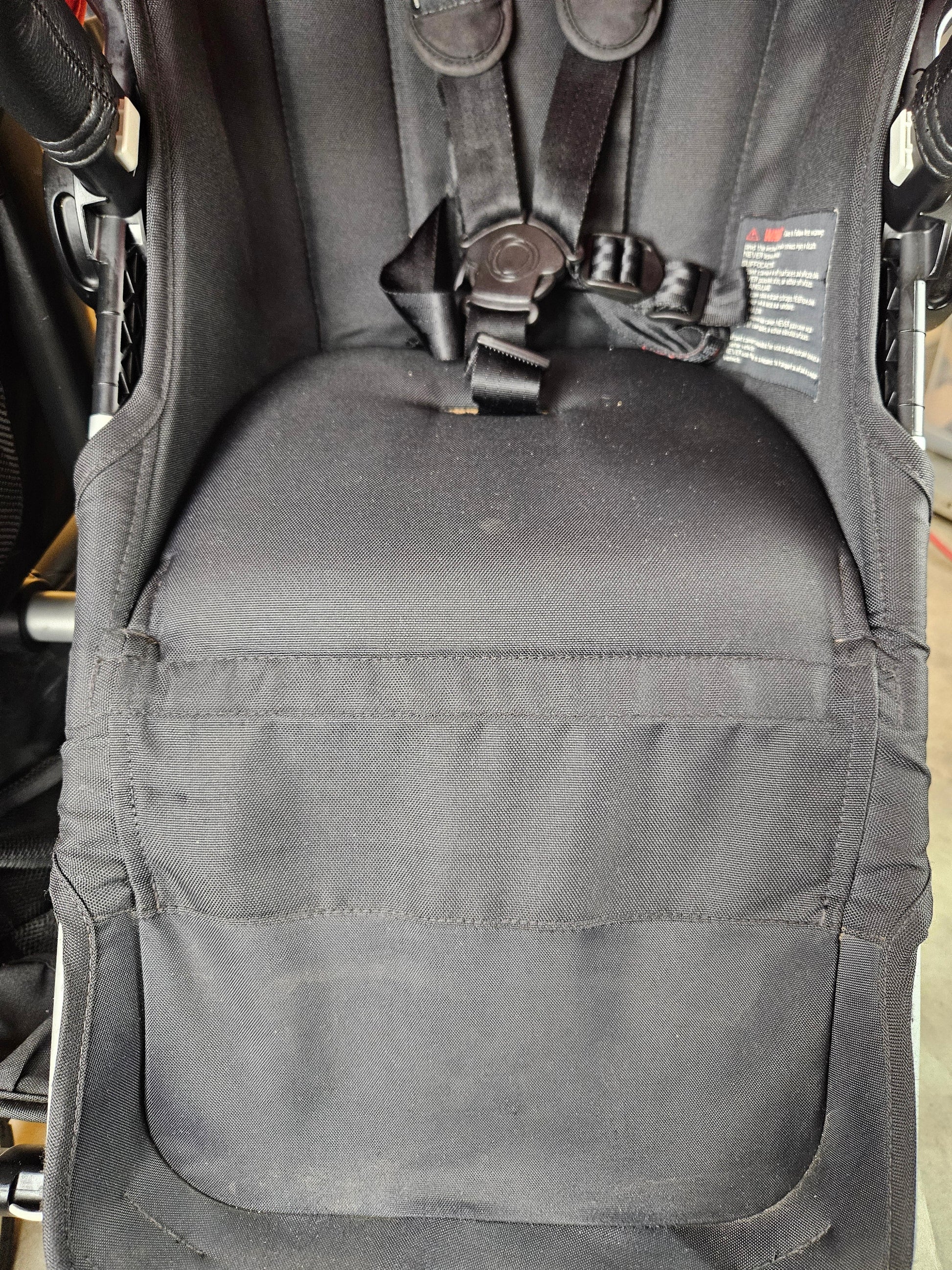 Bugaboo - Donkey Mono Kinderwagen (1 Liegewanne / 1 Sportsitz) Inkl. Seitliche GepƤcktasche - Schwarz Rot in Gutem
