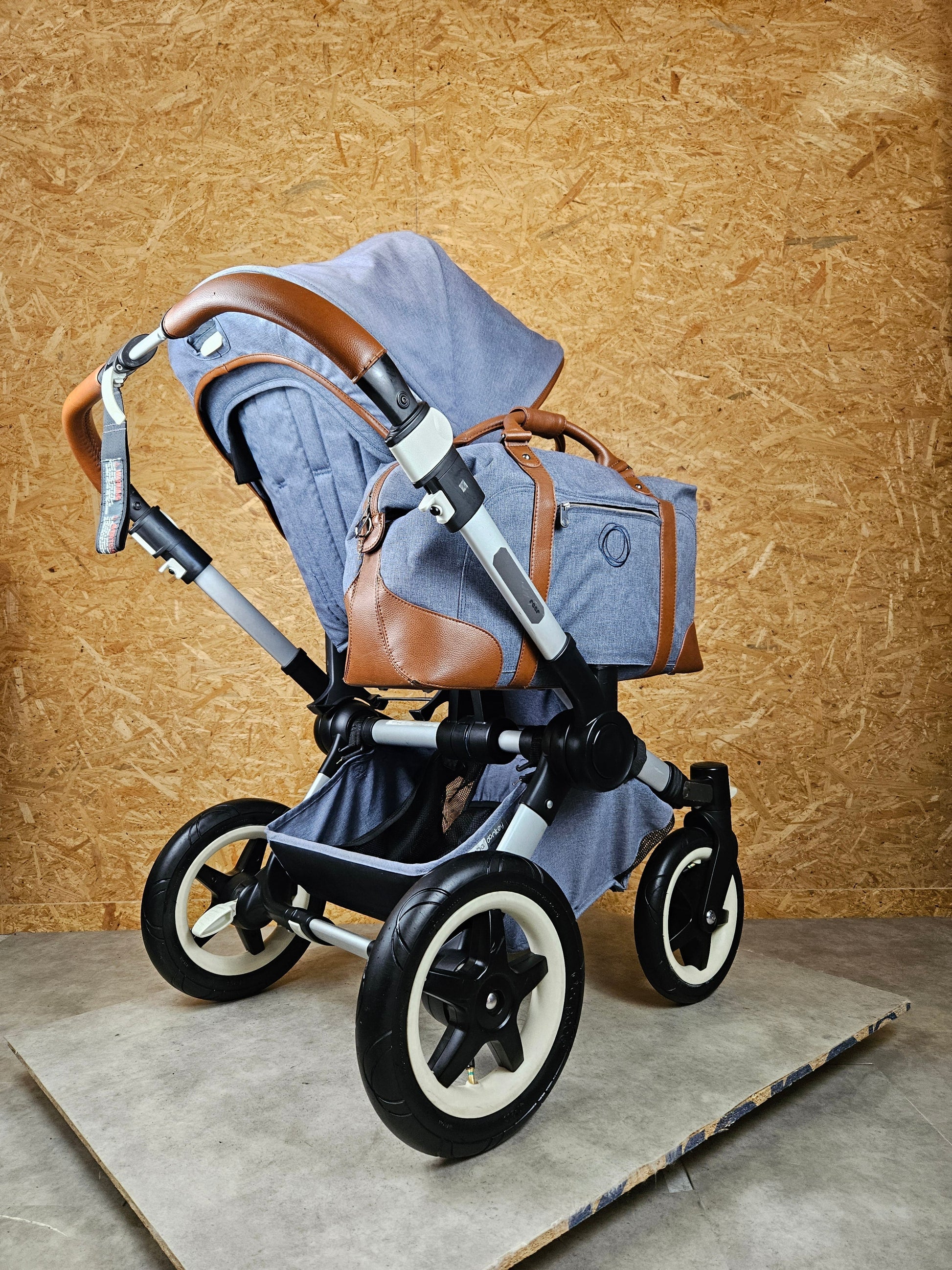 Bugaboo - Donkey Mono Weekender Sonderedition (sportsitz und Liegewanne) Geschwisterwagen Inkl. Seitliche Gepäcktasche