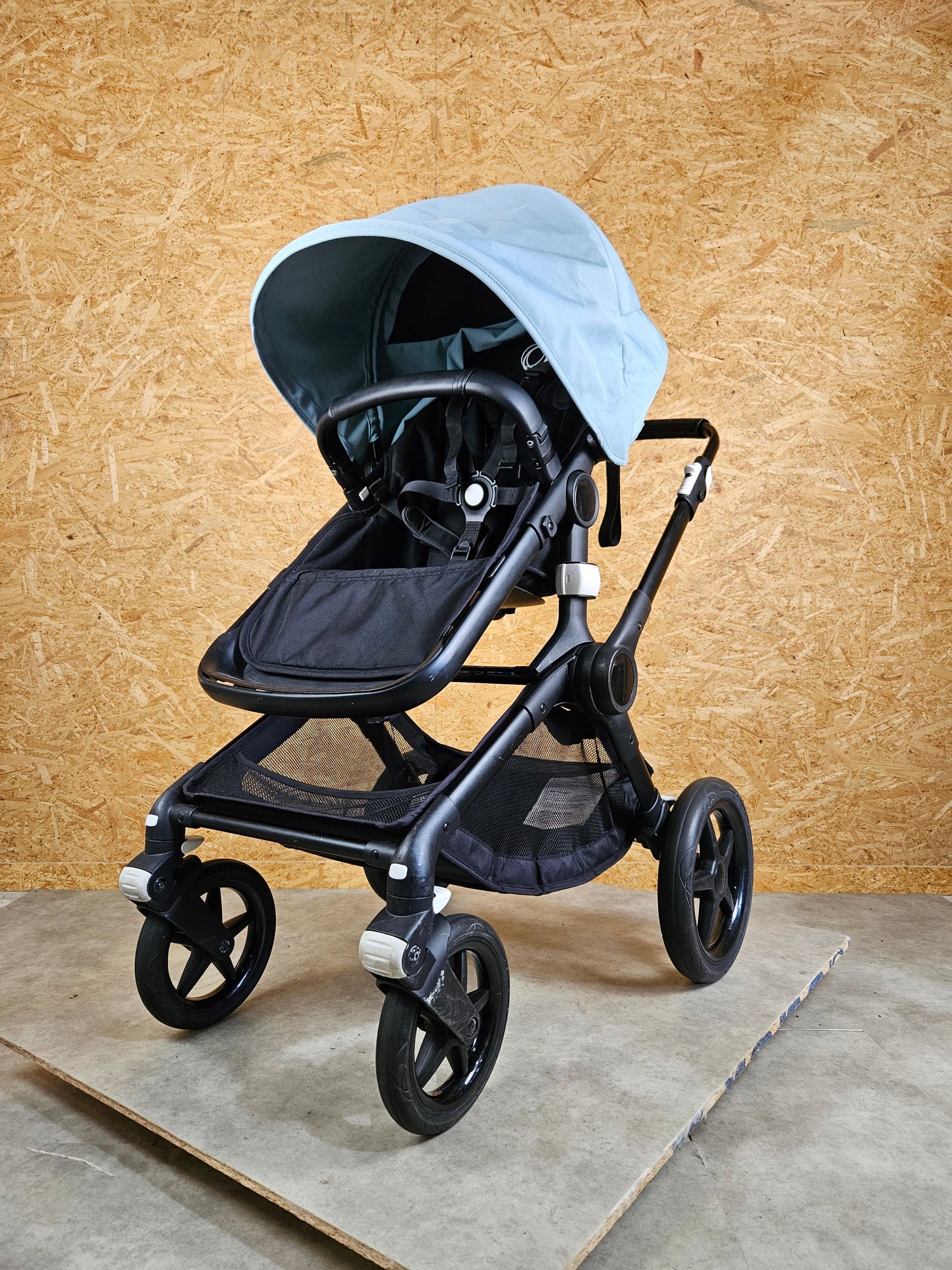 Bugaboo Fox 2 Kombikinderwagen (Sportsitz & Babywanne) - in gutem Zustand