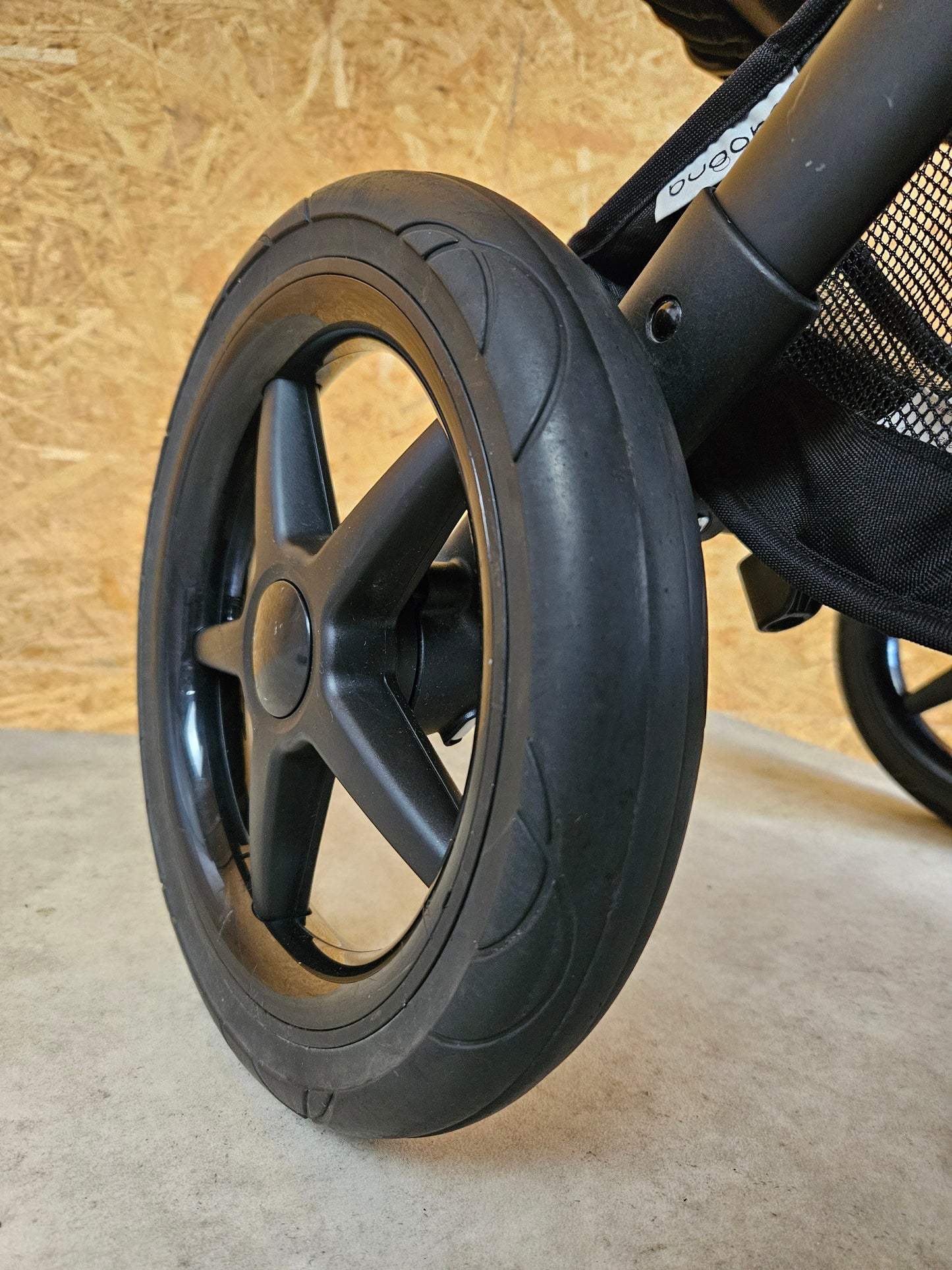 Bugaboo Fox 2 Kombikinderwagen (Sportsitz & Babywanne) - in gutem Zustand
