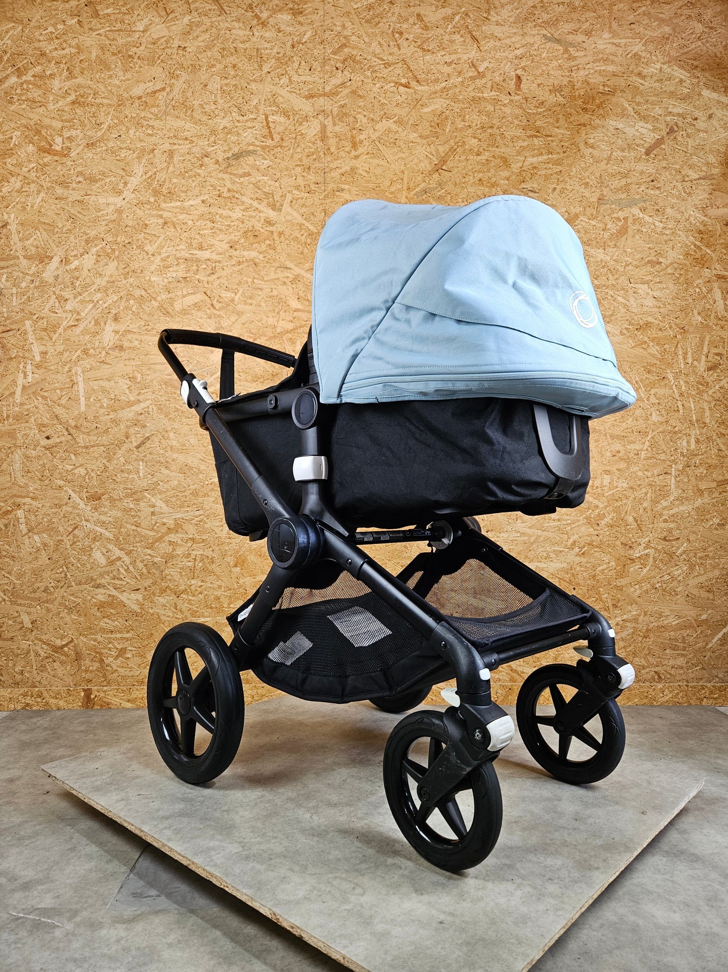 Bugaboo Fox 2 Kombikinderwagen (Sportsitz & Babywanne) - in gutem Zustand