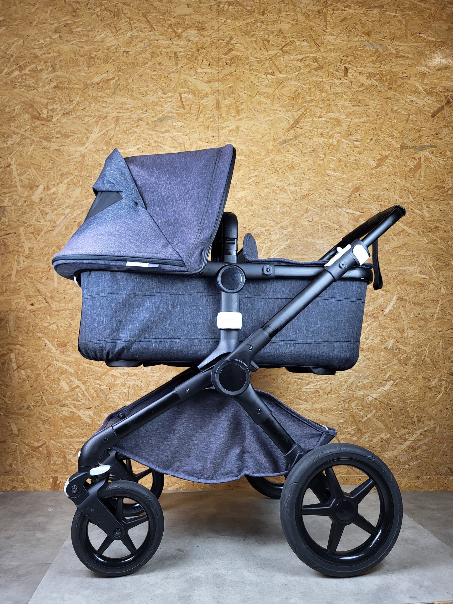 Bugaboo Fox 2 Kombikinderwagen - Sportsitz & Babywanne - Schwarz - in gutem Zustand