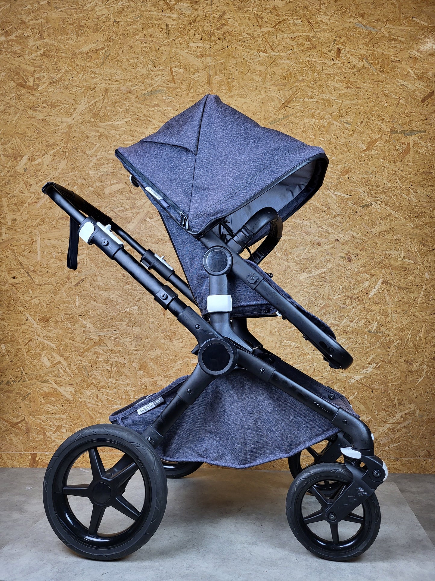 Bugaboo Fox 2 Kombikinderwagen - Sportsitz & Babywanne - Schwarz - in gutem Zustand