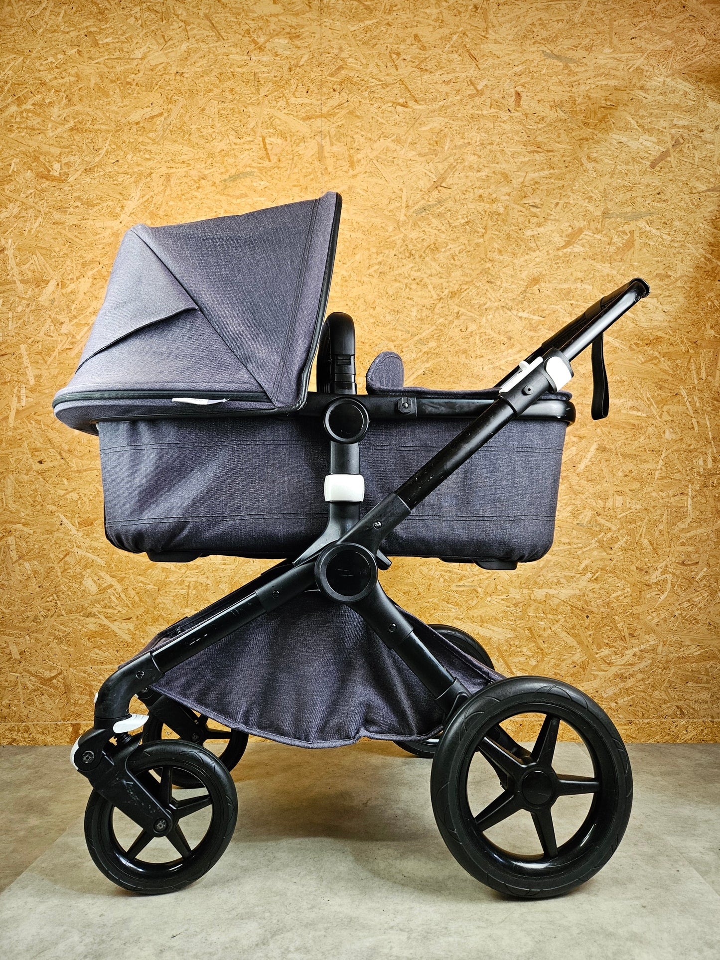 Bugaboo - Fox 2 Kombikinderwagen (Sportsitz und Babywanne) - Grau in gutem Zustand