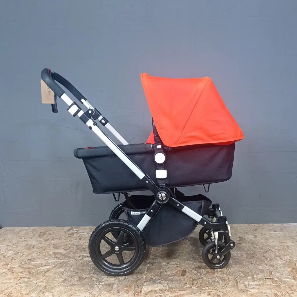Bugaboo - Kinderwagen - Cameleon 3 - in Gutem Zustand Très Bon état / Noir,rouge