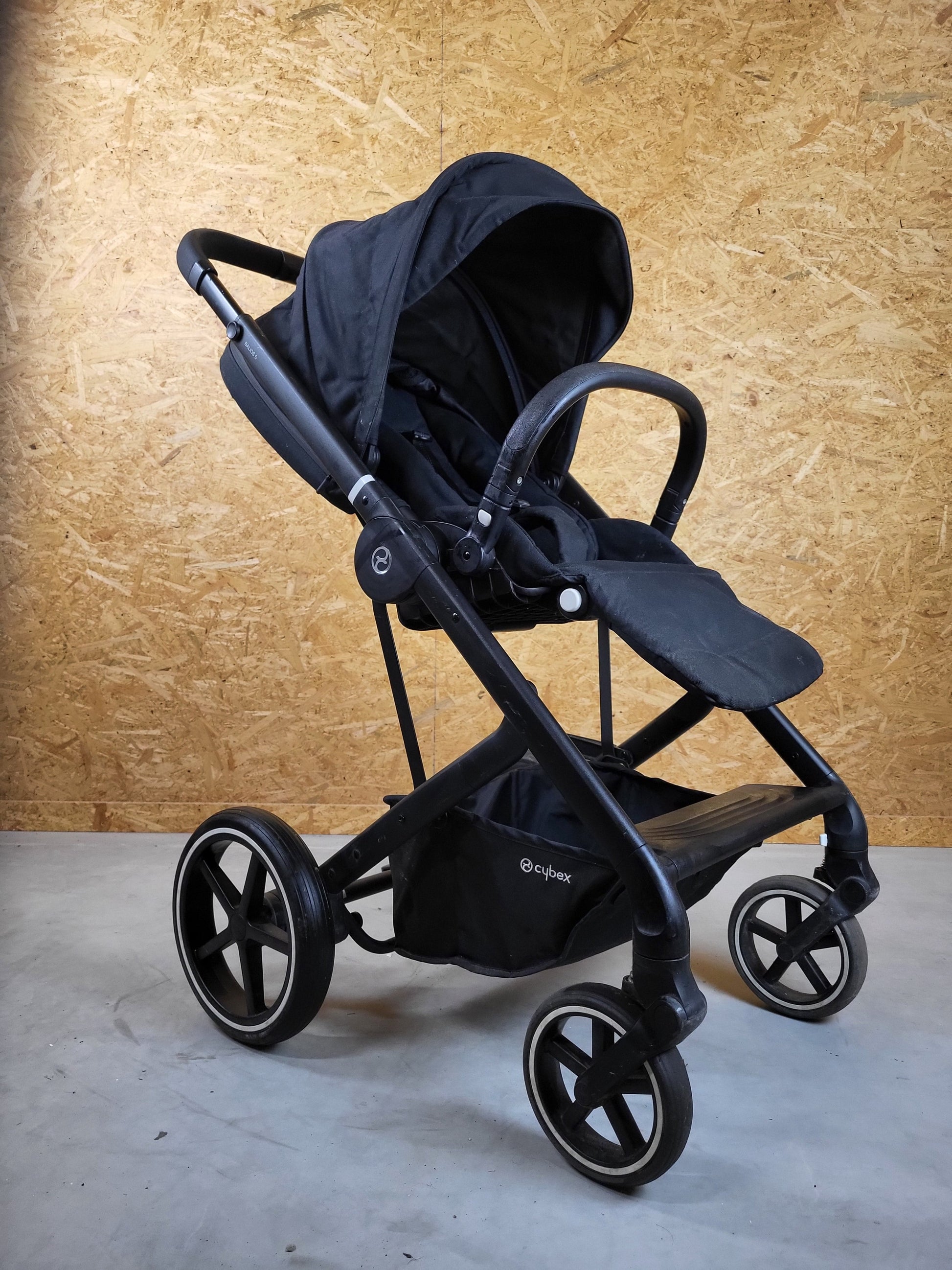 Cybex - Balios s Kombikinderwagen (sportsitz und Babywanne) - Schwarz in Gutem Zustand / Gut Kinderwagen 3