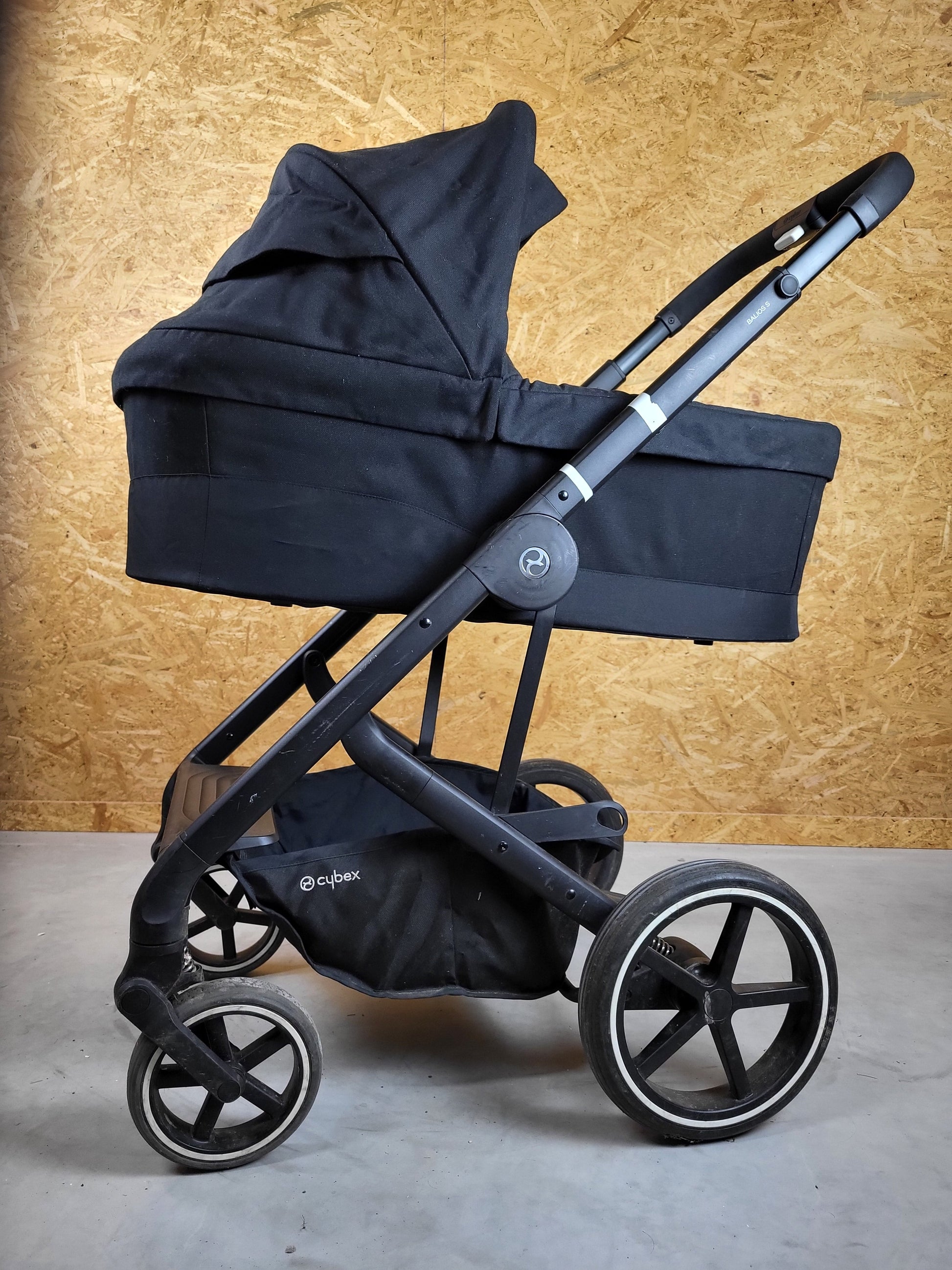 Cybex - Balios s Kombikinderwagen (sportsitz und Babywanne) - Schwarz in Gutem Zustand / Gut Kinderwagen 4