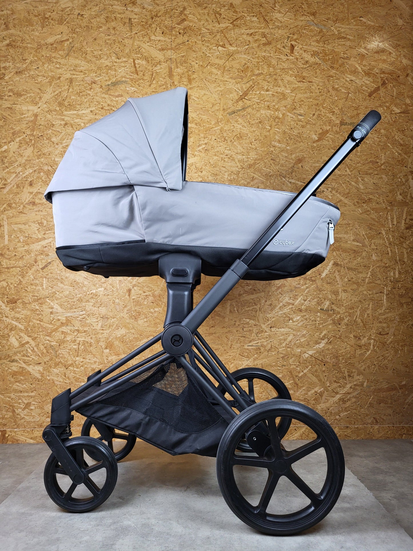 Cybex - Priam Kombikinderwagen (Sportsitz und Babywanne) - Grau in gutem Zustand