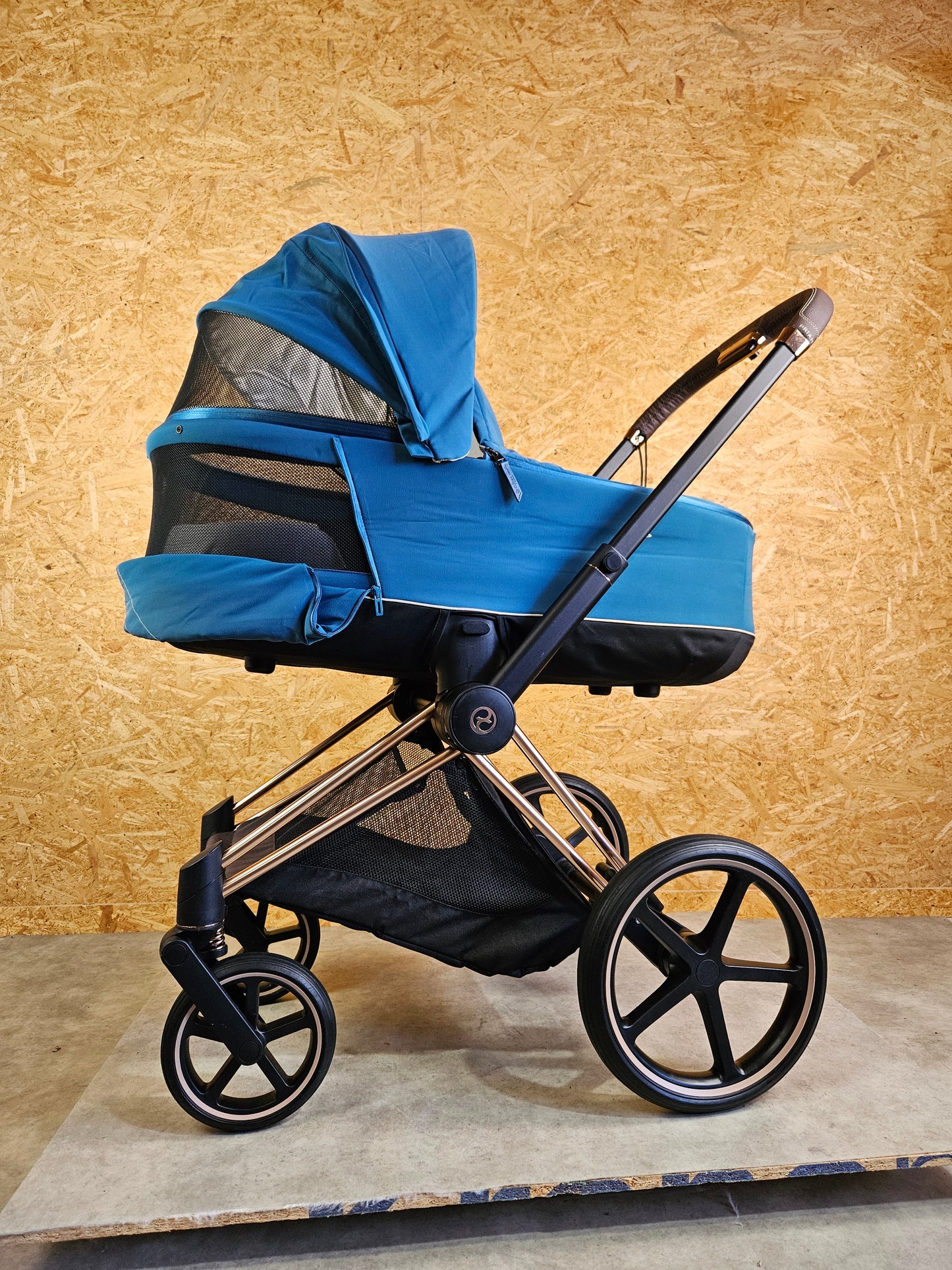 Cybex - Priam Platinum Kombikinderwagen (Gestell und Babywanne) - Montain Blue in sehr gutem Zustand