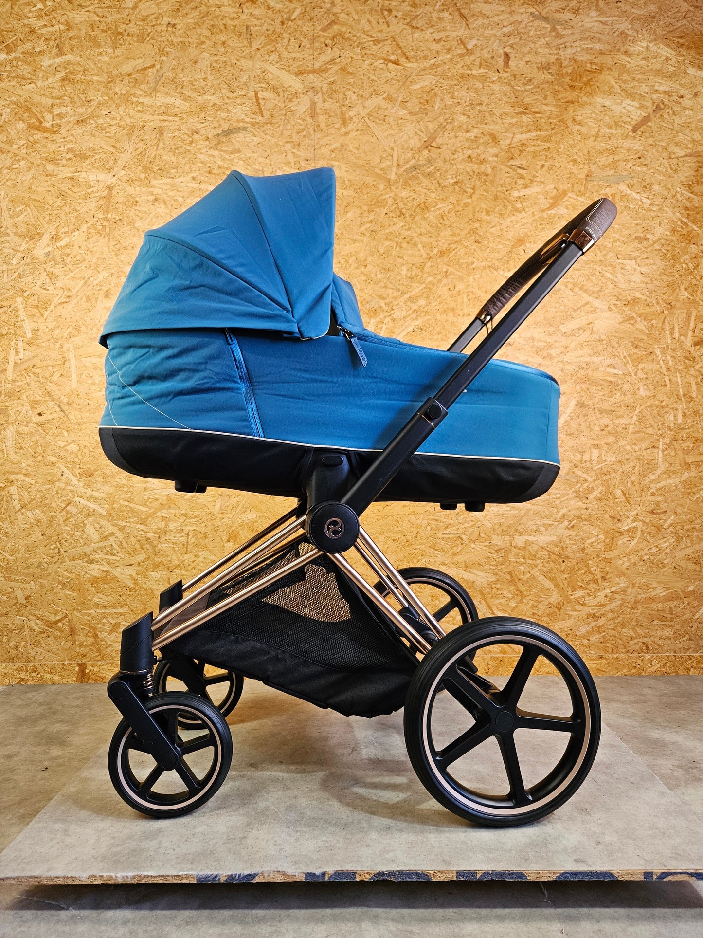 Cybex - Priam Platinum Kombikinderwagen (Gestell und Babywanne) - Montain Blue in sehr gutem Zustand
