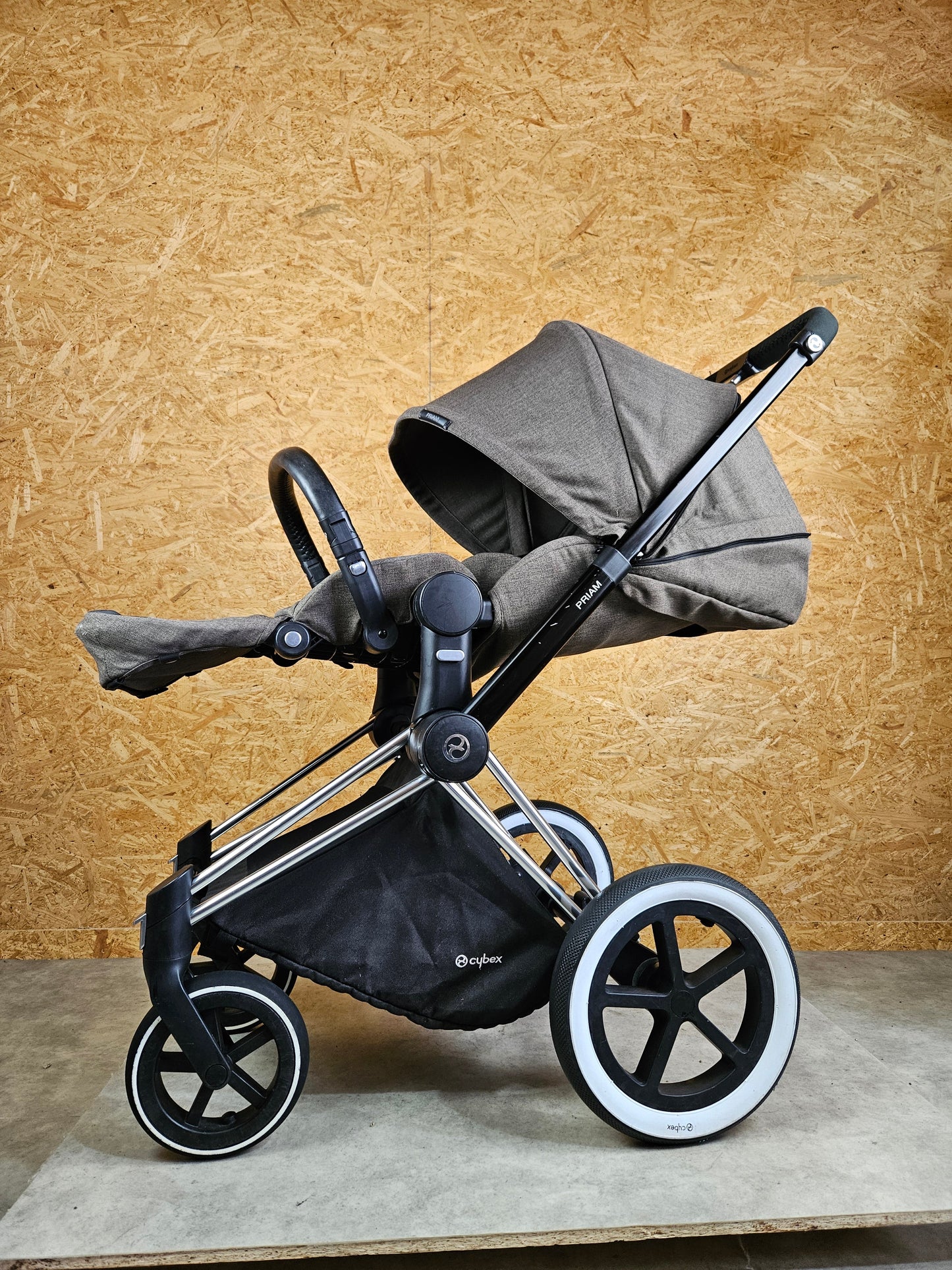 Cybex - Priam Platinum Kombikinderwagen (Sportsitz und Babywanne) - Beige in gutem Zustand
