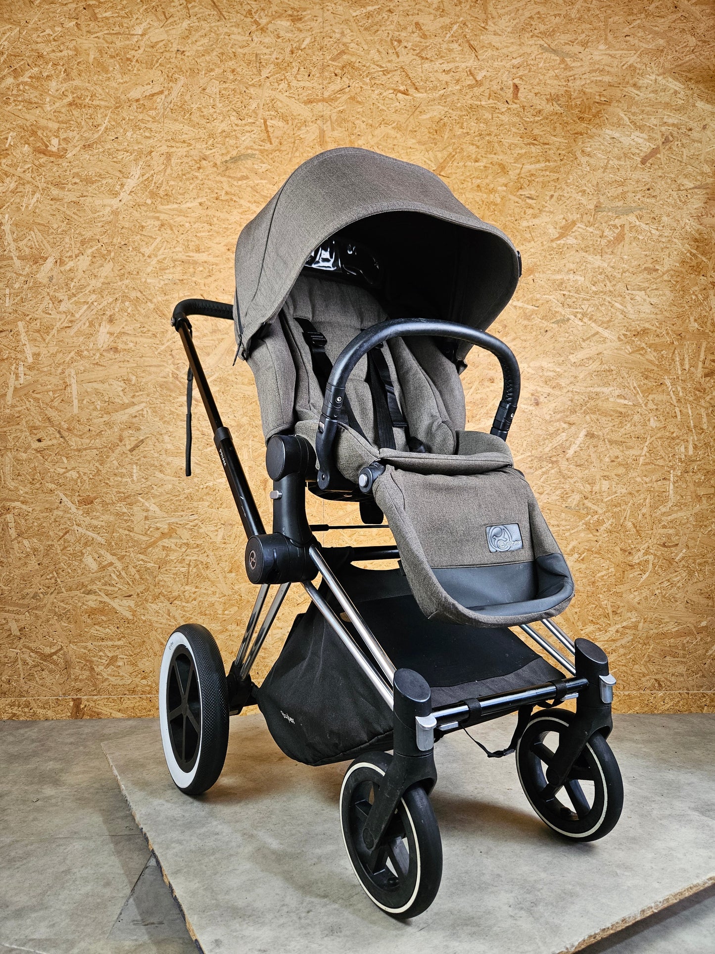 Cybex - Priam Platinum Kombikinderwagen (Sportsitz und Babywanne) - Beige in gutem Zustand
