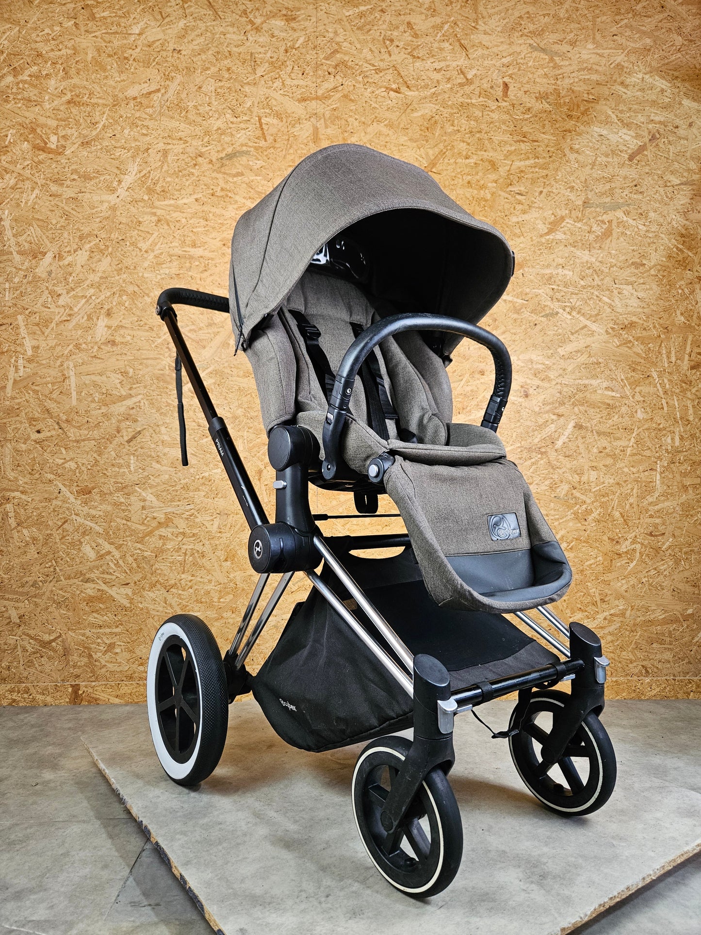 Cybex - Priam Platinum Kombikinderwagen (Sportsitz und Babywanne) - Beige in gutem Zustand