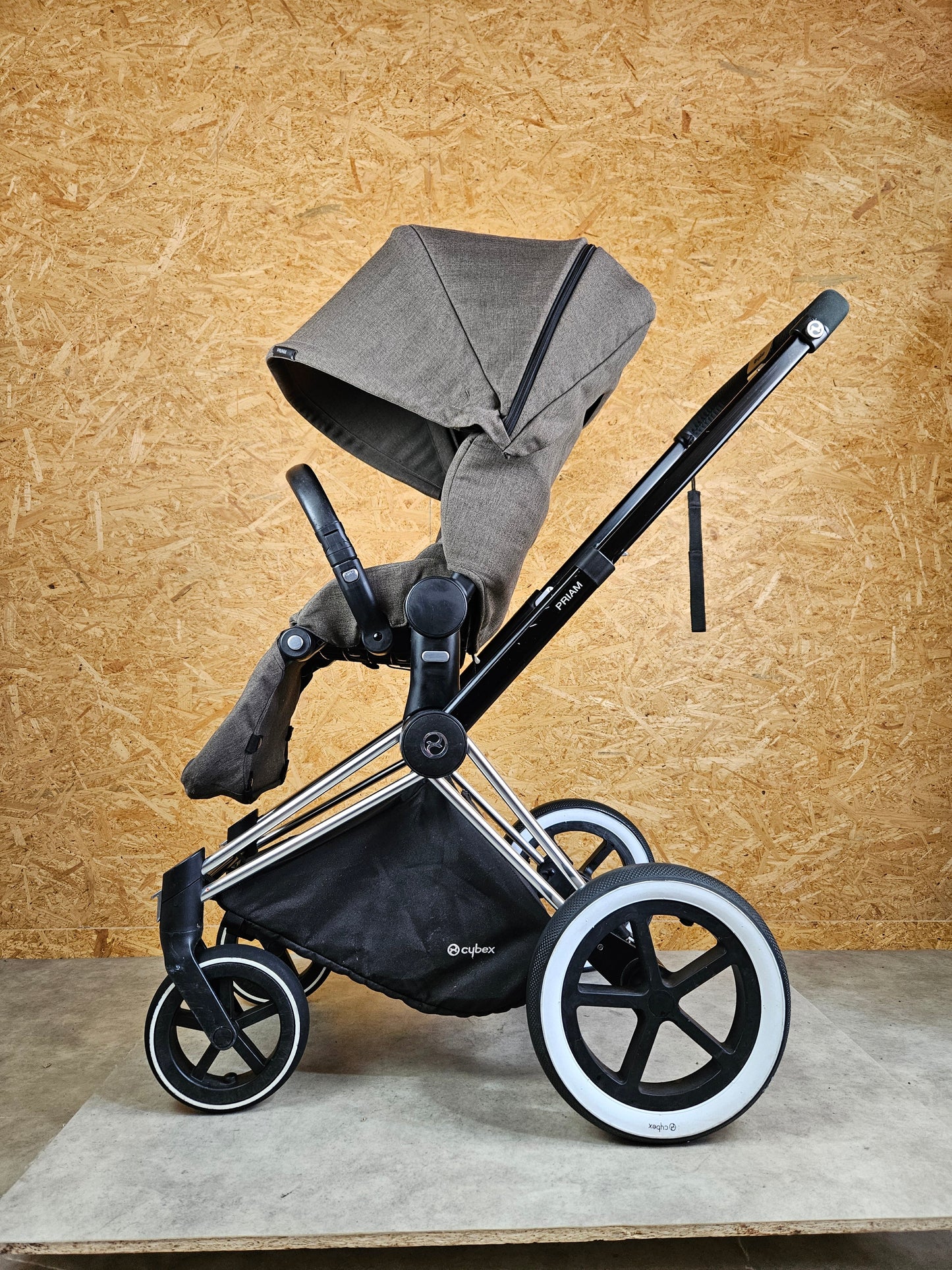 Cybex - Priam Platinum Kombikinderwagen (Sportsitz und Babywanne) - Beige in gutem Zustand