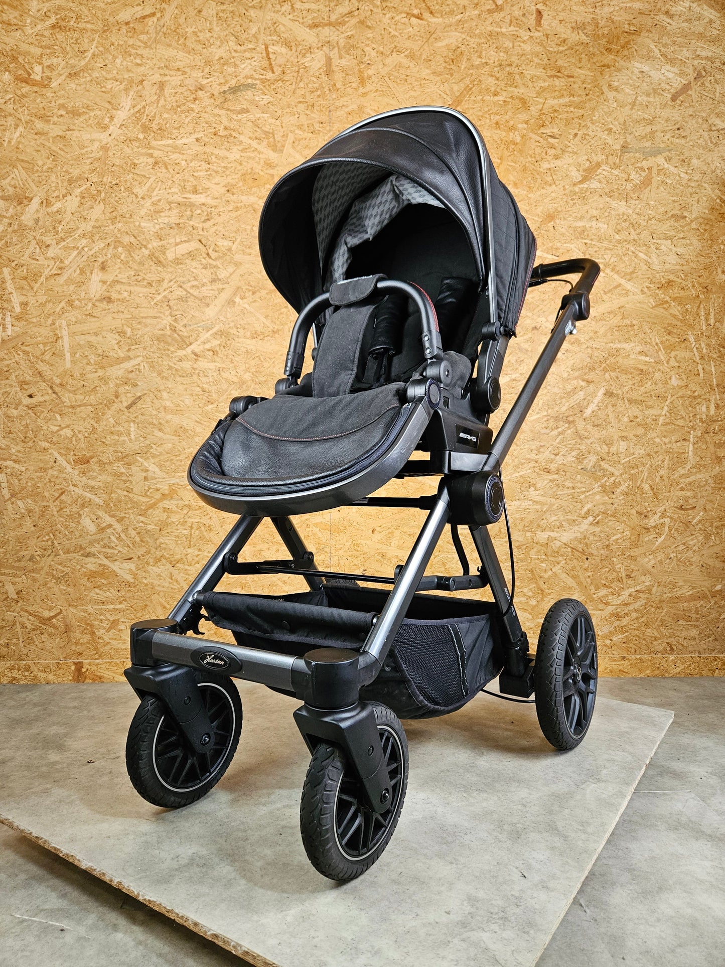 Hartan - AMG GT Kombikinderwagen (Babywanne und Sportsitz) inkl. Wickeltasche und Regenschutz - Schwarz in sehr gutem Zustand