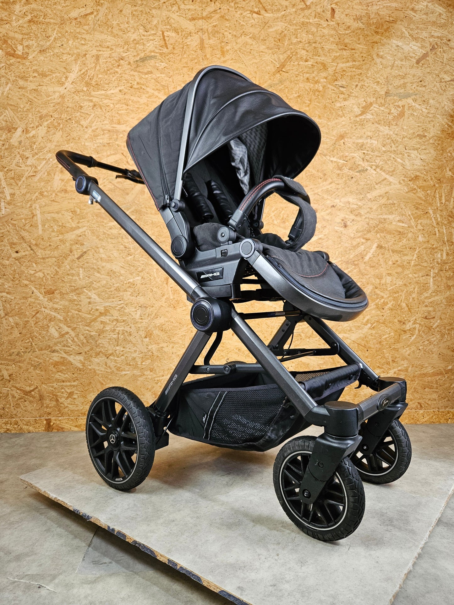 Hartan - AMG GT Kombikinderwagen (Babywanne und Sportsitz) inkl. Wickeltasche und Regenschutz - Schwarz in sehr gutem Zustand