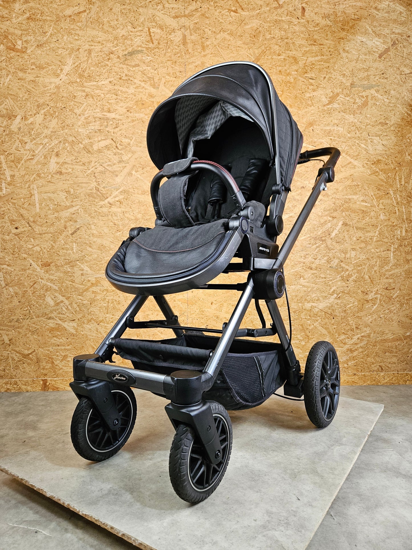 Hartan - AMG GT Kombikinderwagen (Babywanne und Sportsitz) inkl. Wickeltasche und Regenschutz - Schwarz in sehr gutem Zustand