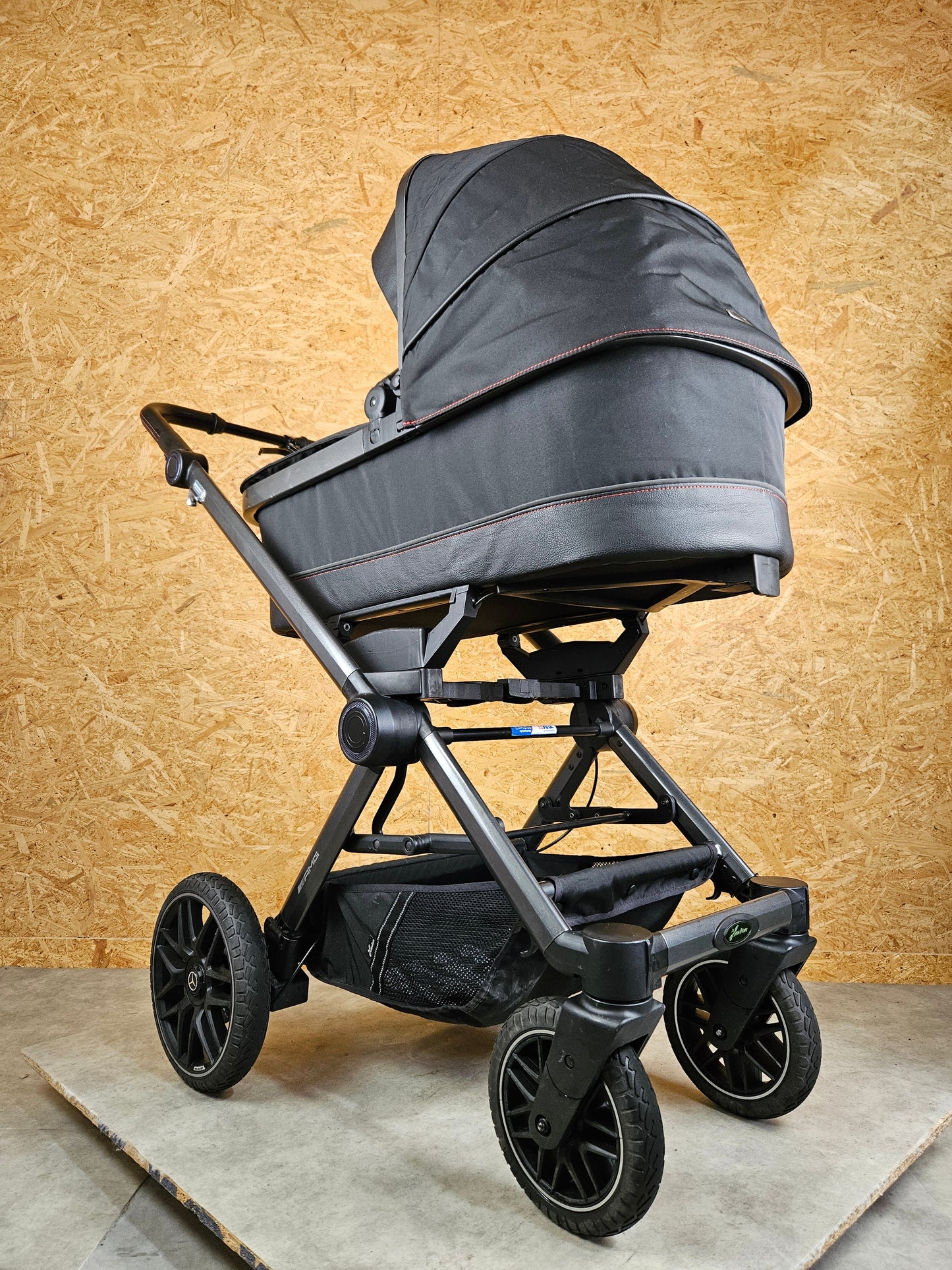 Hartan - AMG GT Kombikinderwagen (Babywanne und Sportsitz) inkl. Wickeltasche und Regenschutz - Schwarz in sehr gutem Zustand