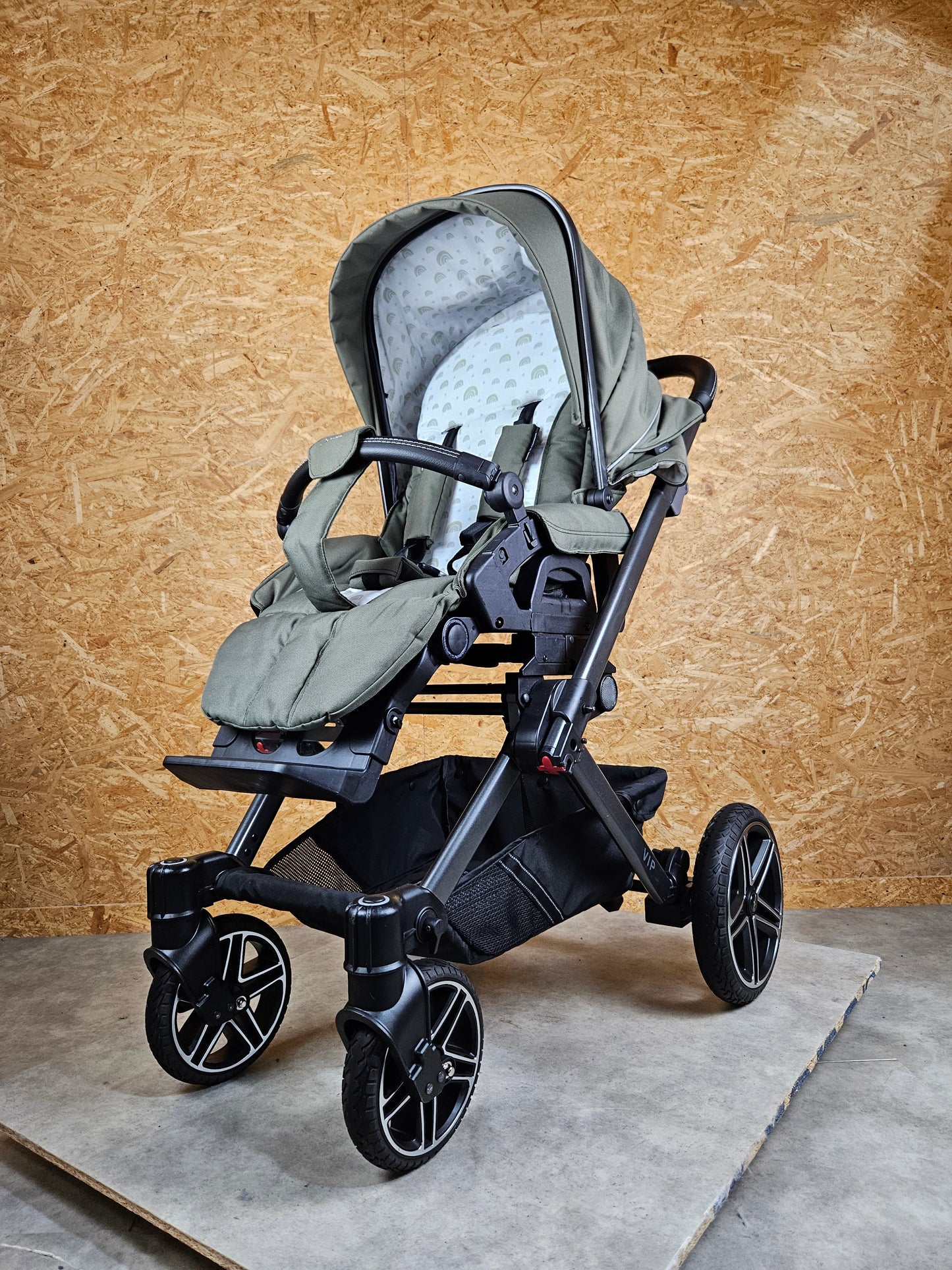 Hartan - VIP GTS Kombikinderwagen (Babywanne und Sportsitz) - Grün 757 in sehr gutem Zustand