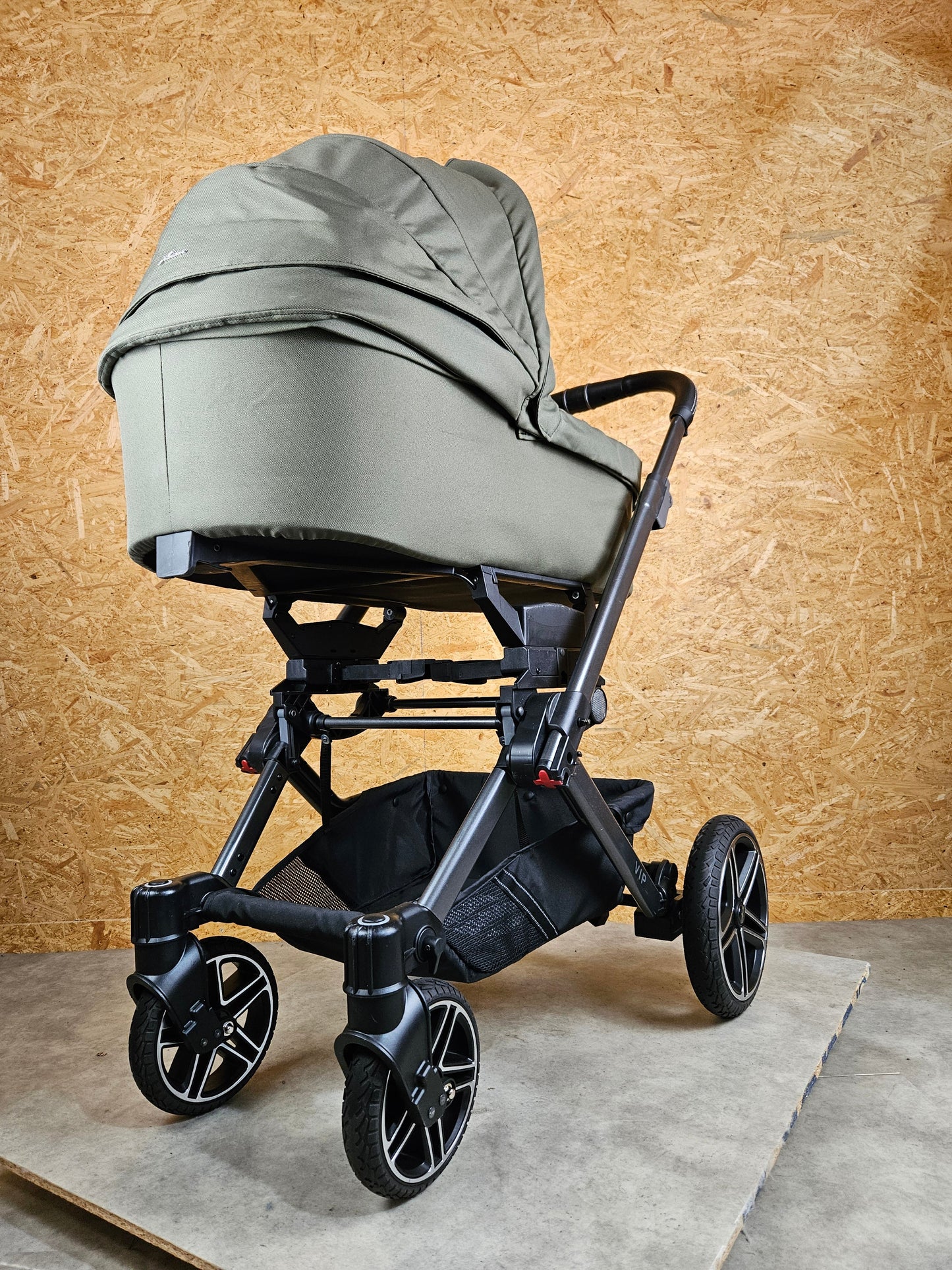 Hartan - VIP GTS Kombikinderwagen (Babywanne und Sportsitz) - Grün 757 in sehr gutem Zustand