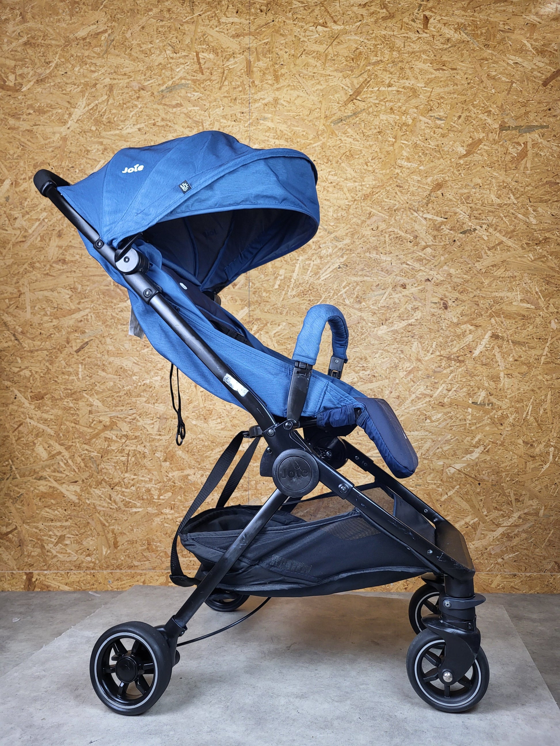 Joie Pact Stroller With Flat Reclining Seat - Blau in Gutem Zustand am Besten Kinderwagen 4 Kostenloser Versand