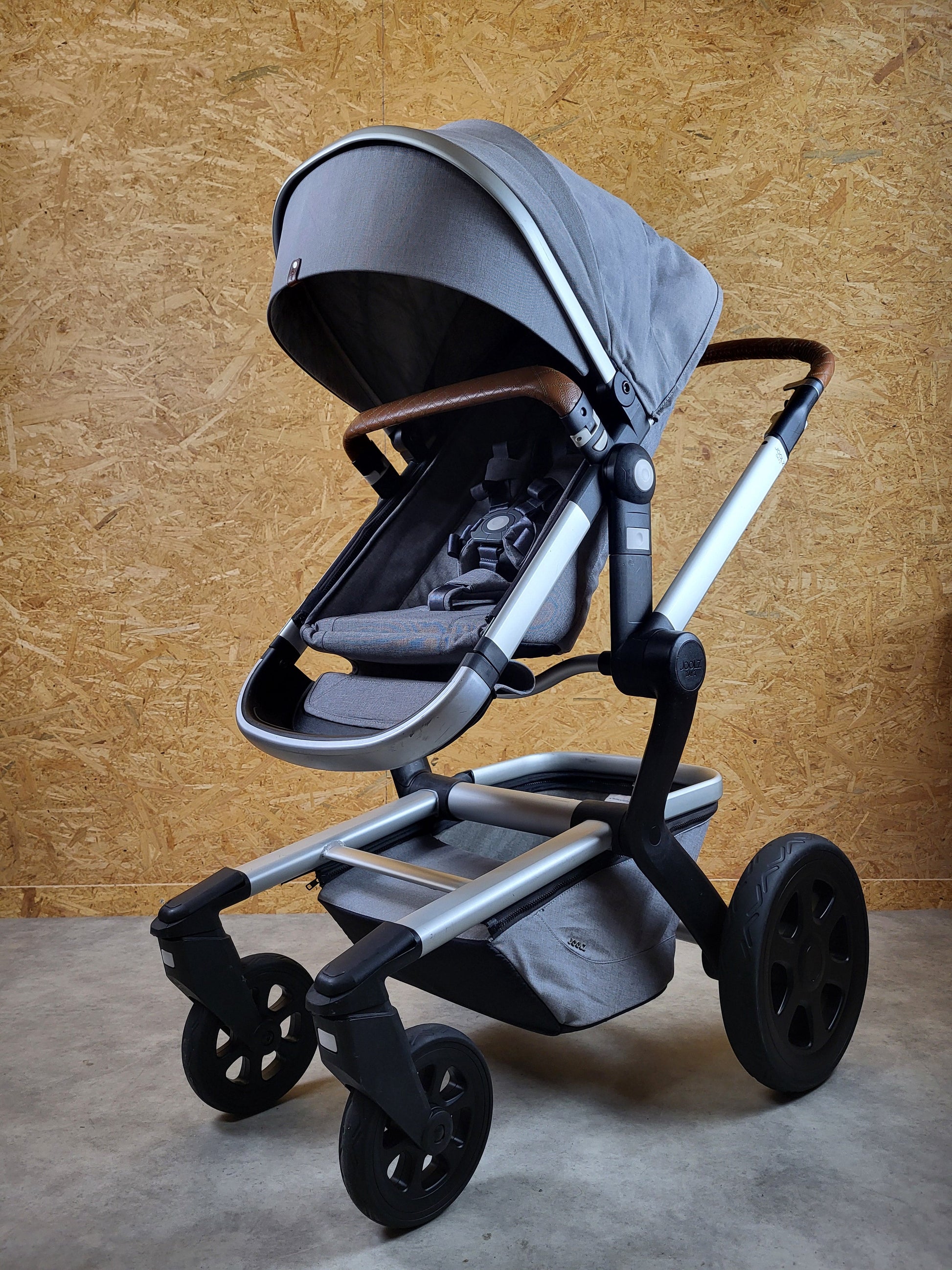 Joolz Day 3 Kombikinderwagen (liegewanne und Sportsitz) - Grey Braun in Gutem Zustand Grau / Gut Kinderwagen 12