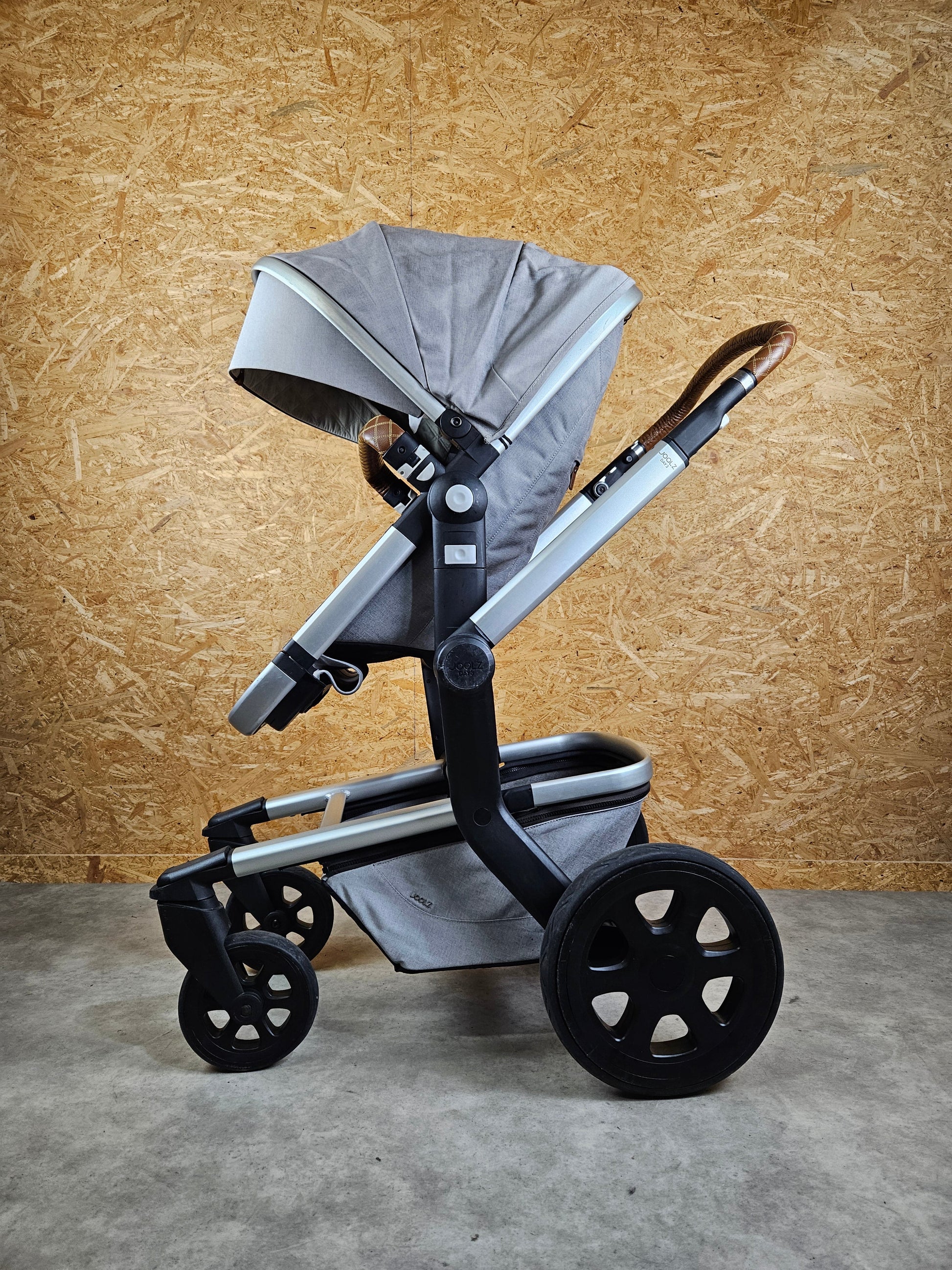 Joolz Day 3 Kombikinderwagen (liegewanne und Sportsitz) - Grey Braun in Gutem Zustand Grau / Gut Kinderwagen 5